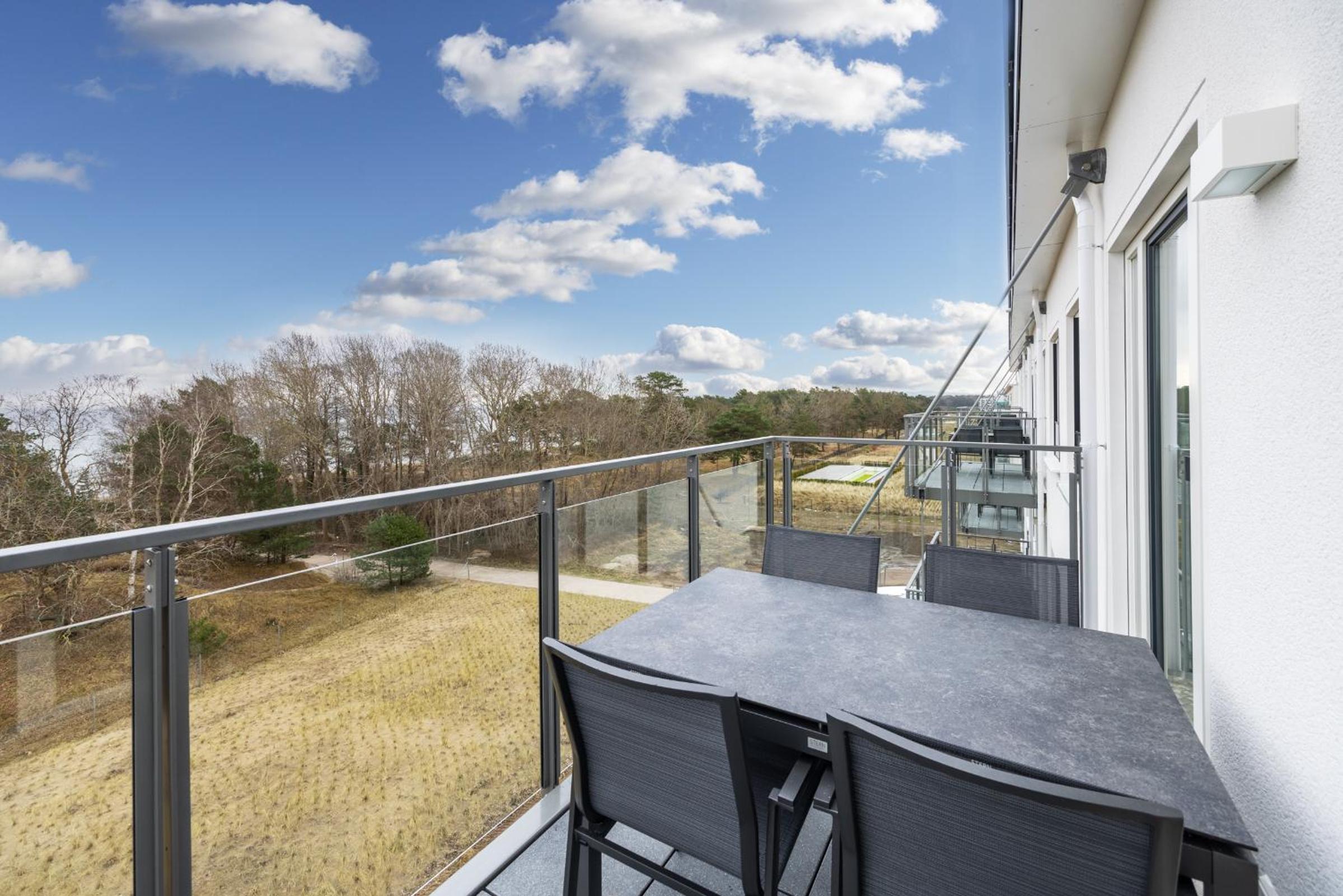 Apartment with Sea View photo 2