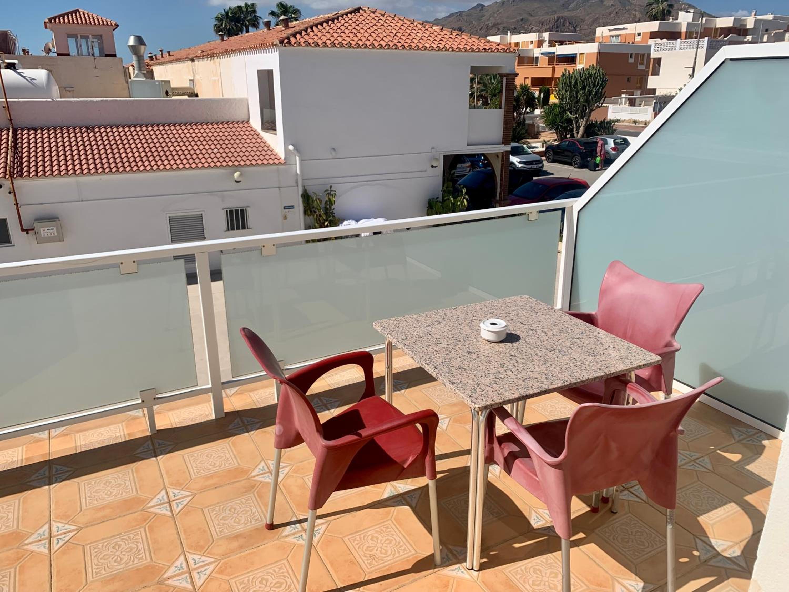 Double or Twin Room with Side Sea View - Photo 20