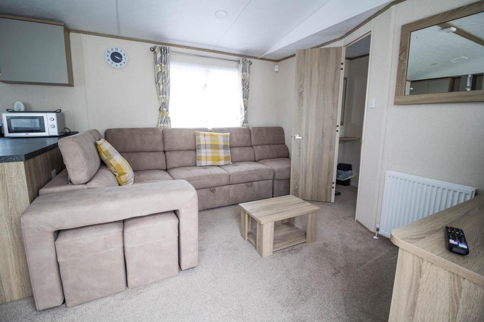 Mobile Home photo 1