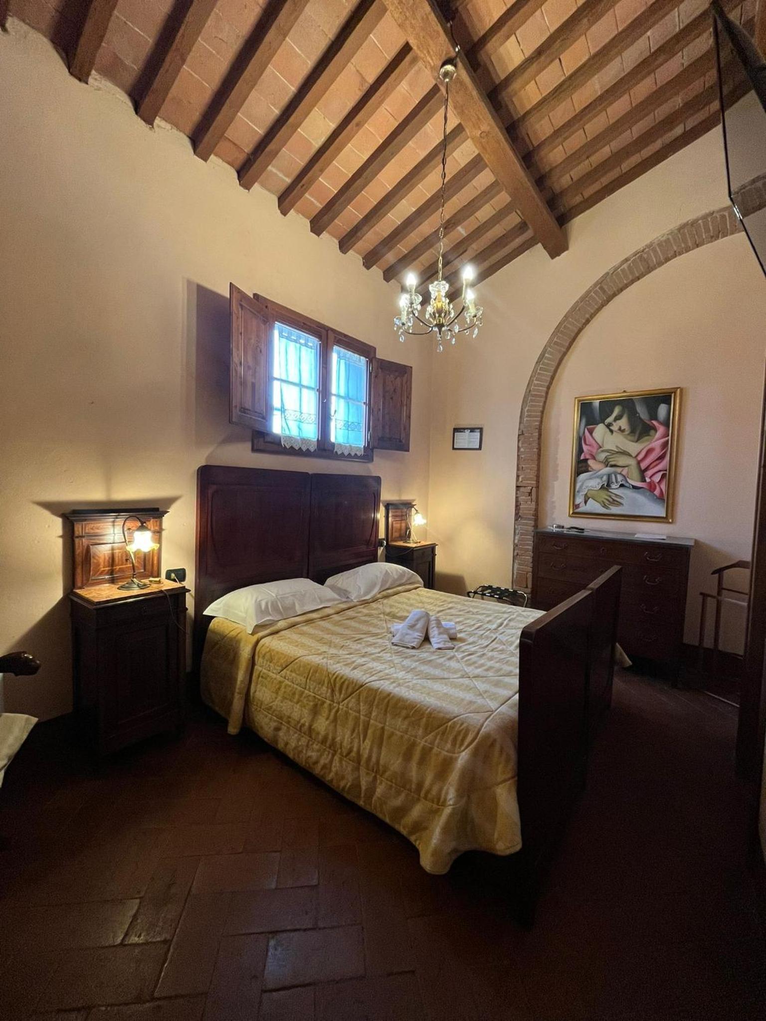 Economy Double Room - Photo 4