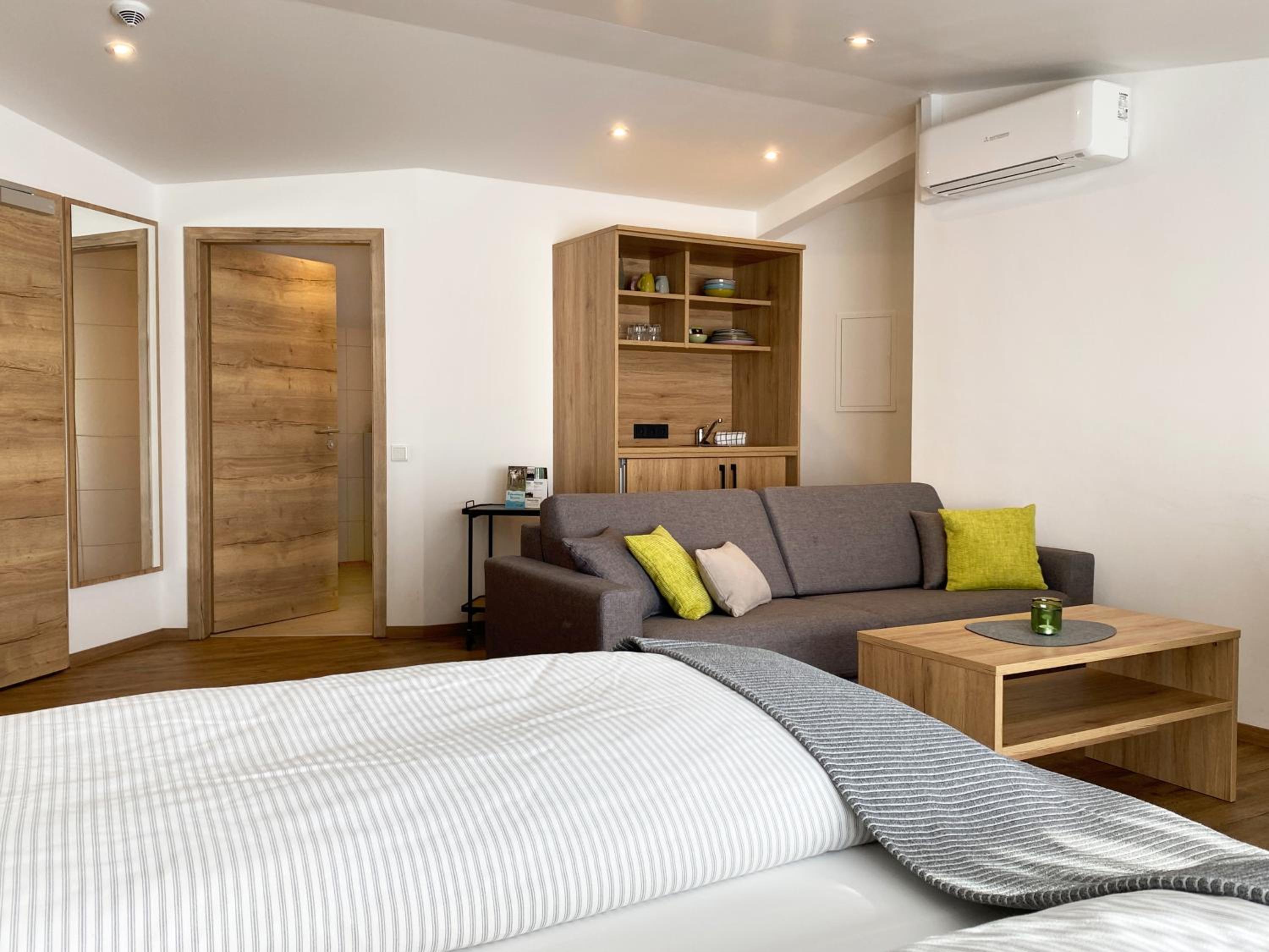 Superior Double Room - Photo 8