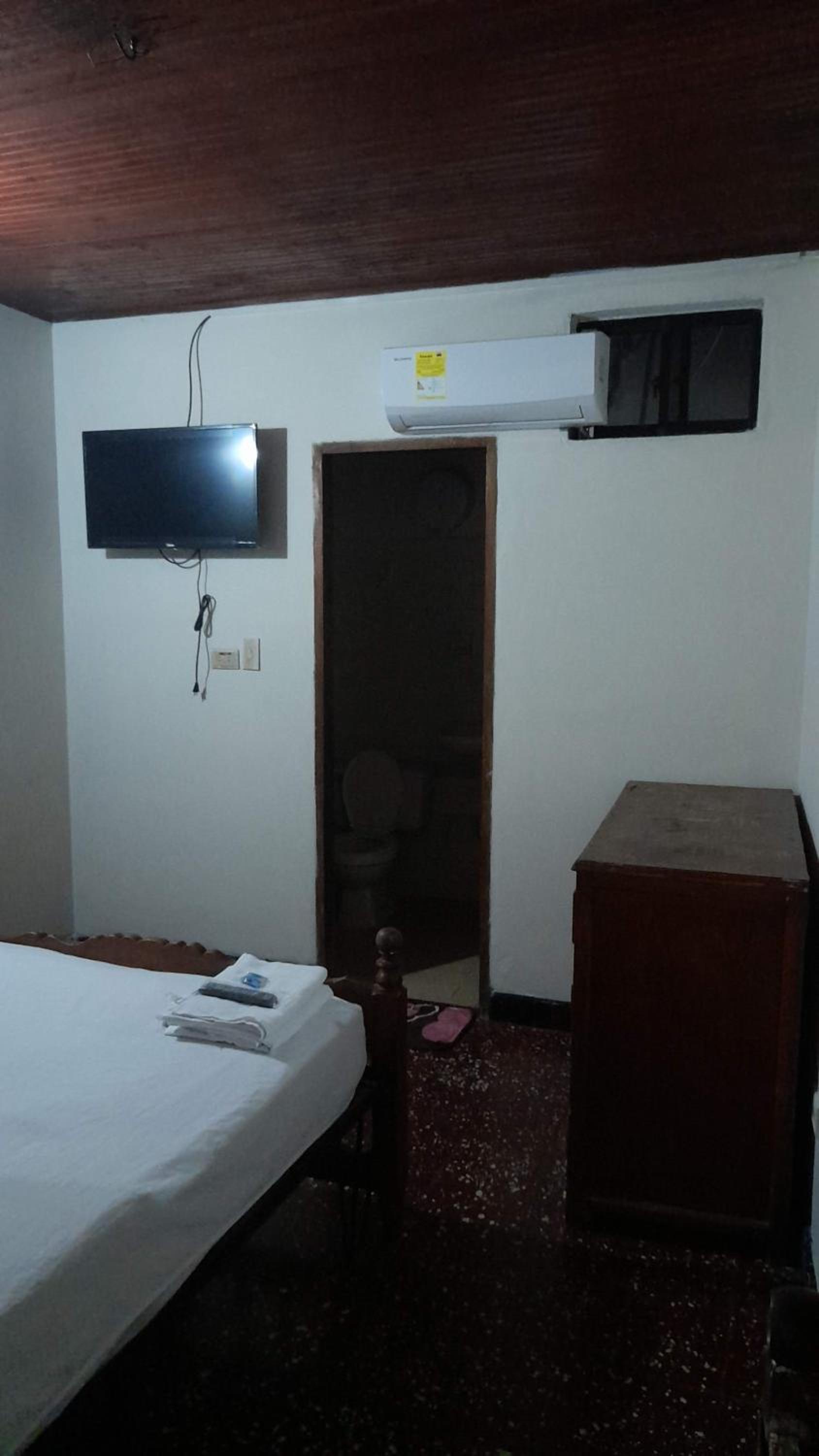 Double Room - Photo 3