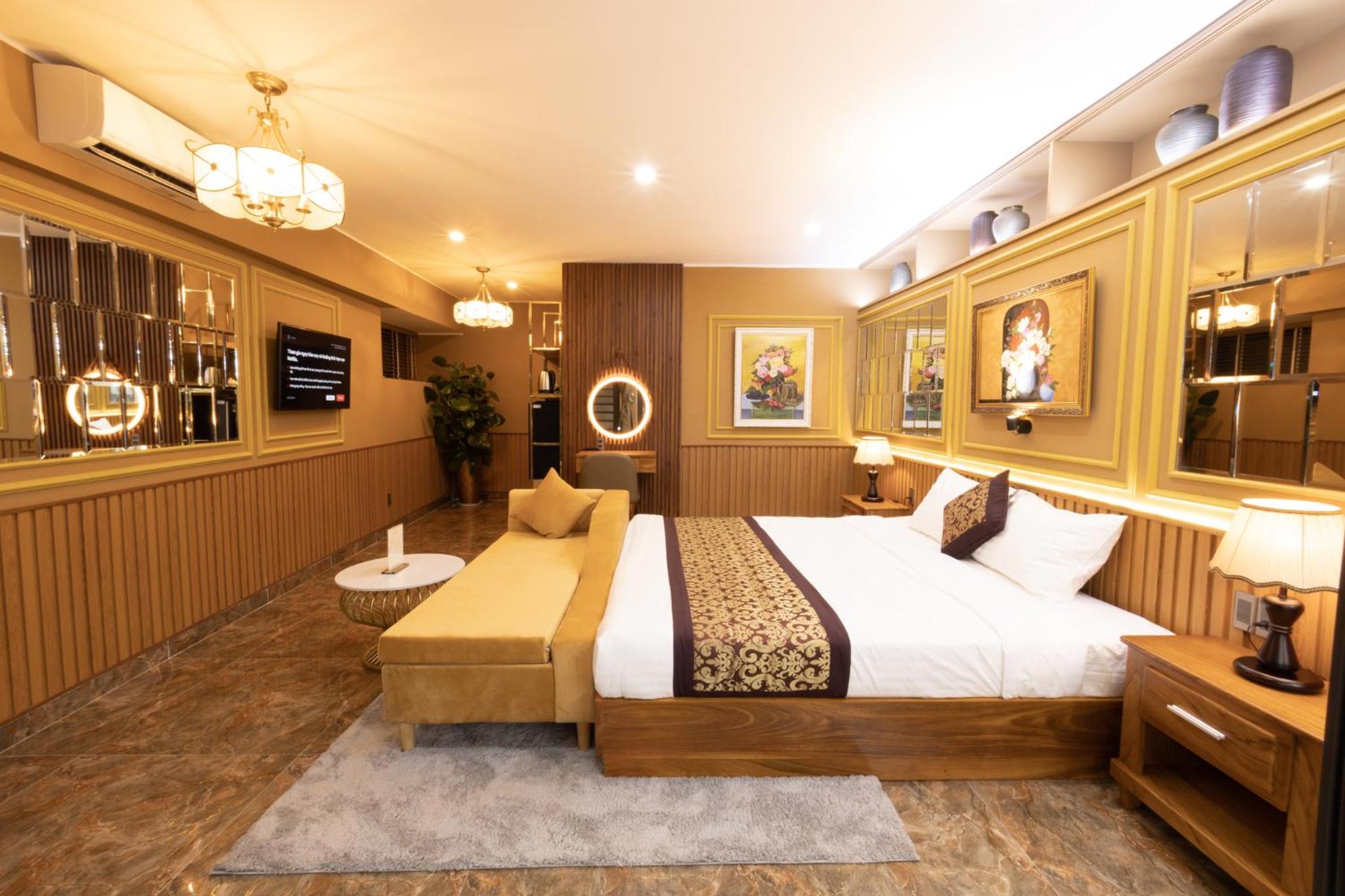 Deluxe Family Room photo 1