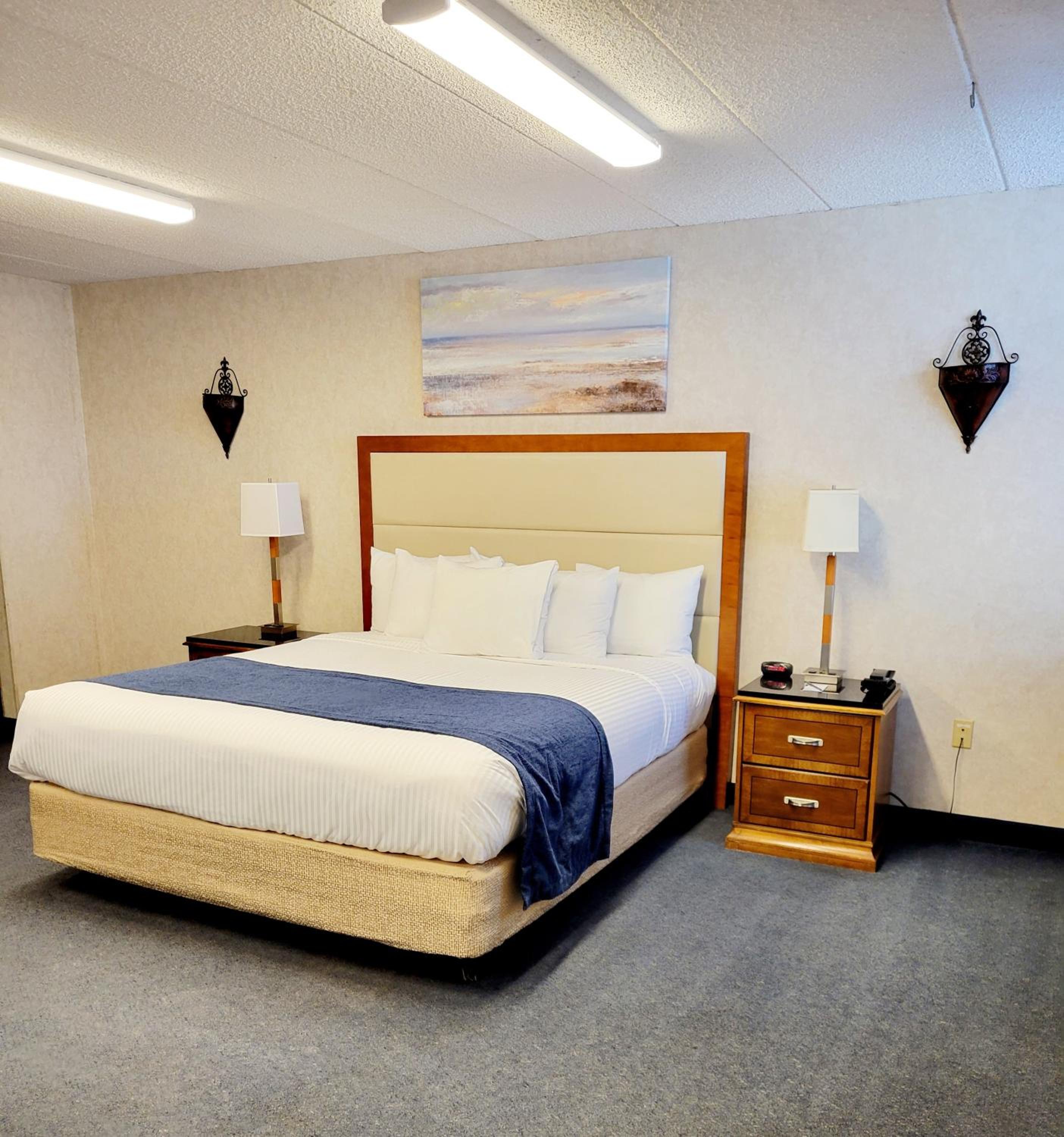 1 Room King Suite Non-Smoking photo 1