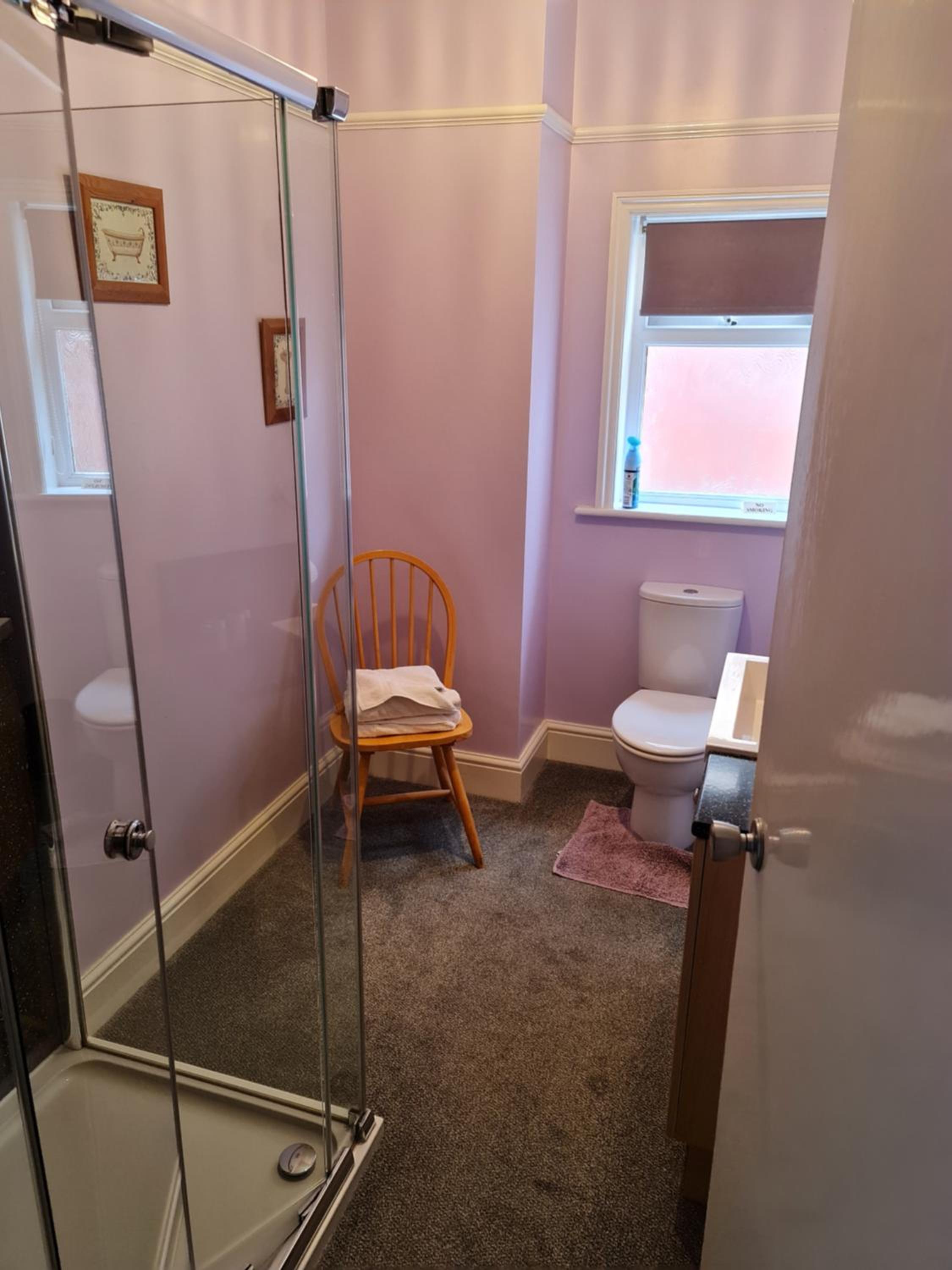 Double Room with Private Bathroom photo 3