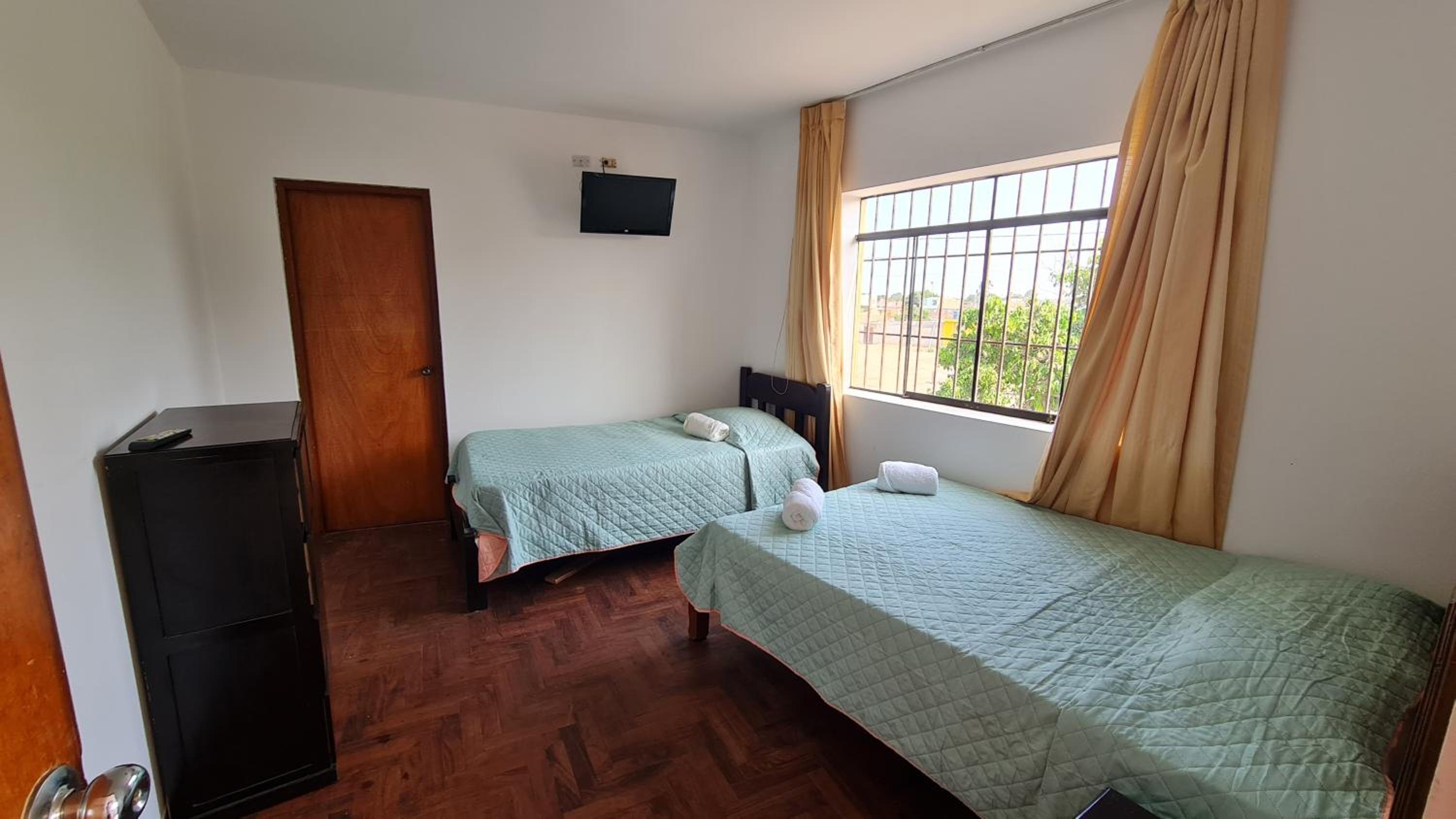 Four-Bedroom House photo 2