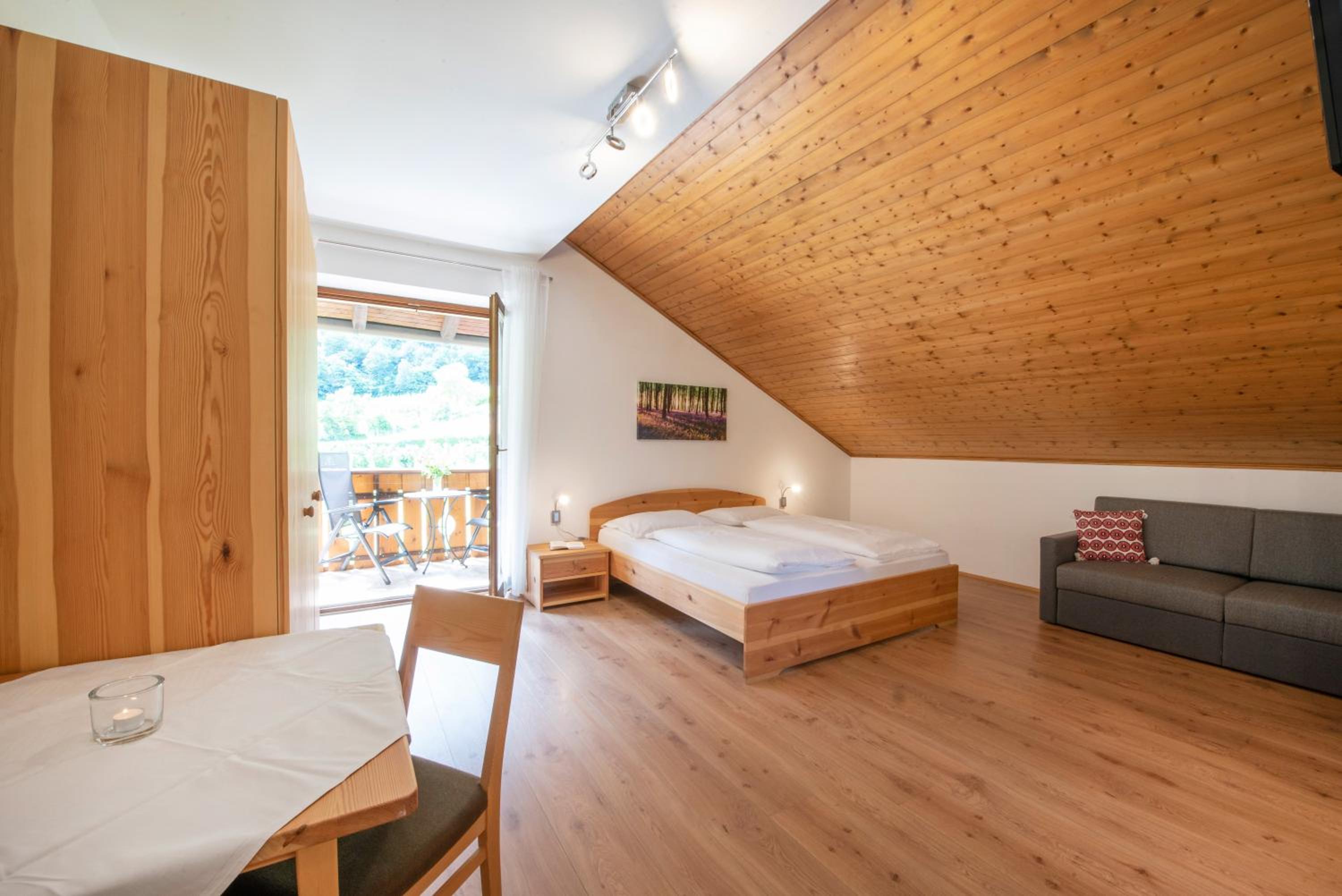 Double Room with Balcony photo 3