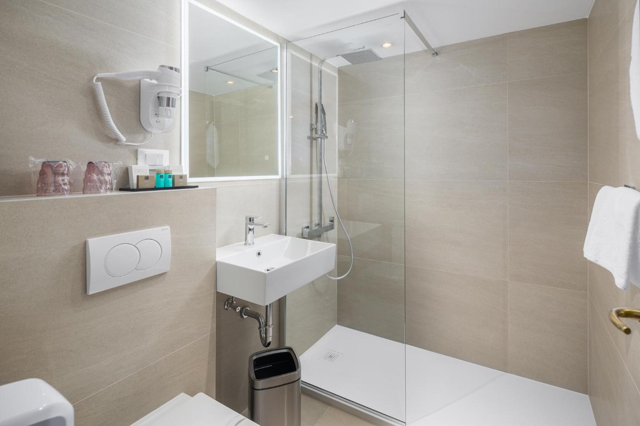 Superior Double Room photo 2