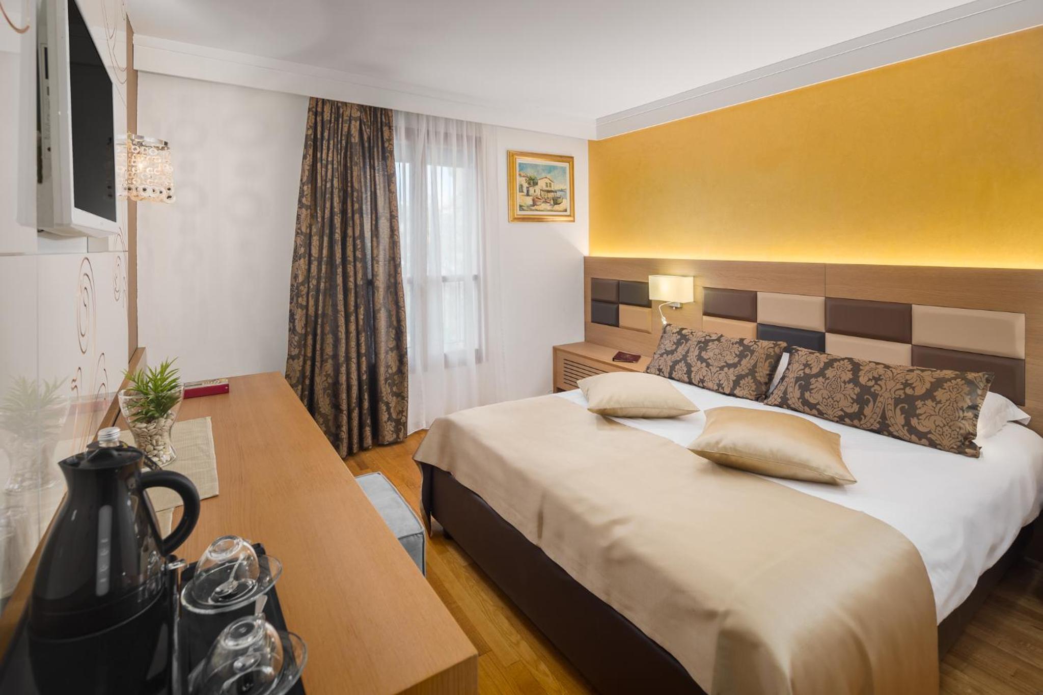 Standard Double Room photo 2