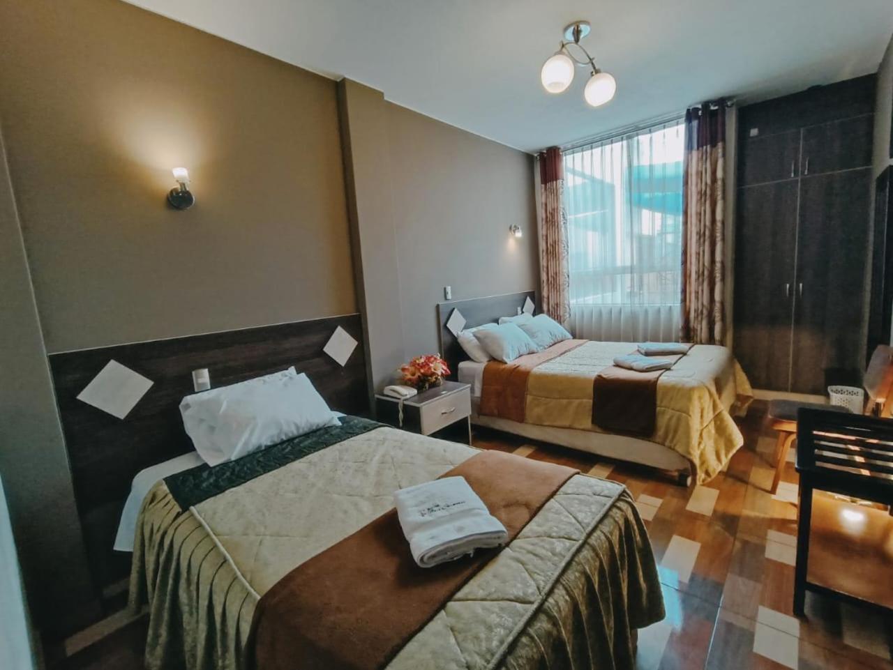 Twin Room with Private Bathroom