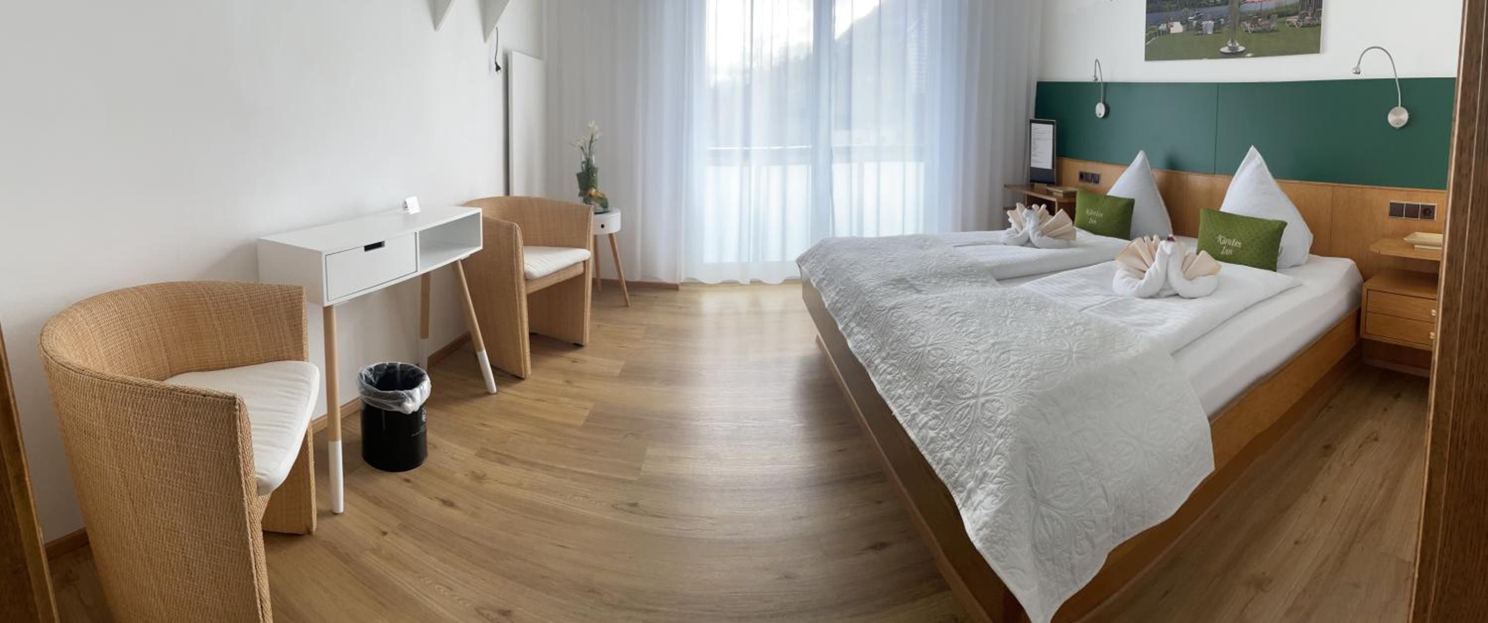 Small Twin Room photo 1