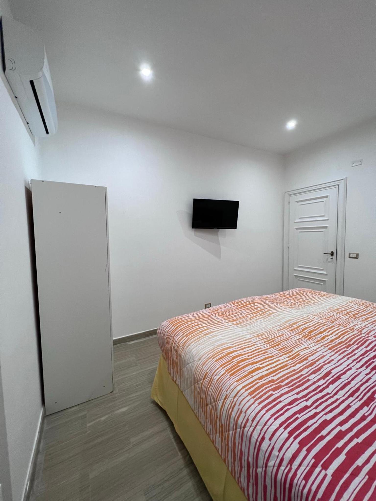 Two-Bedroom House photo 3