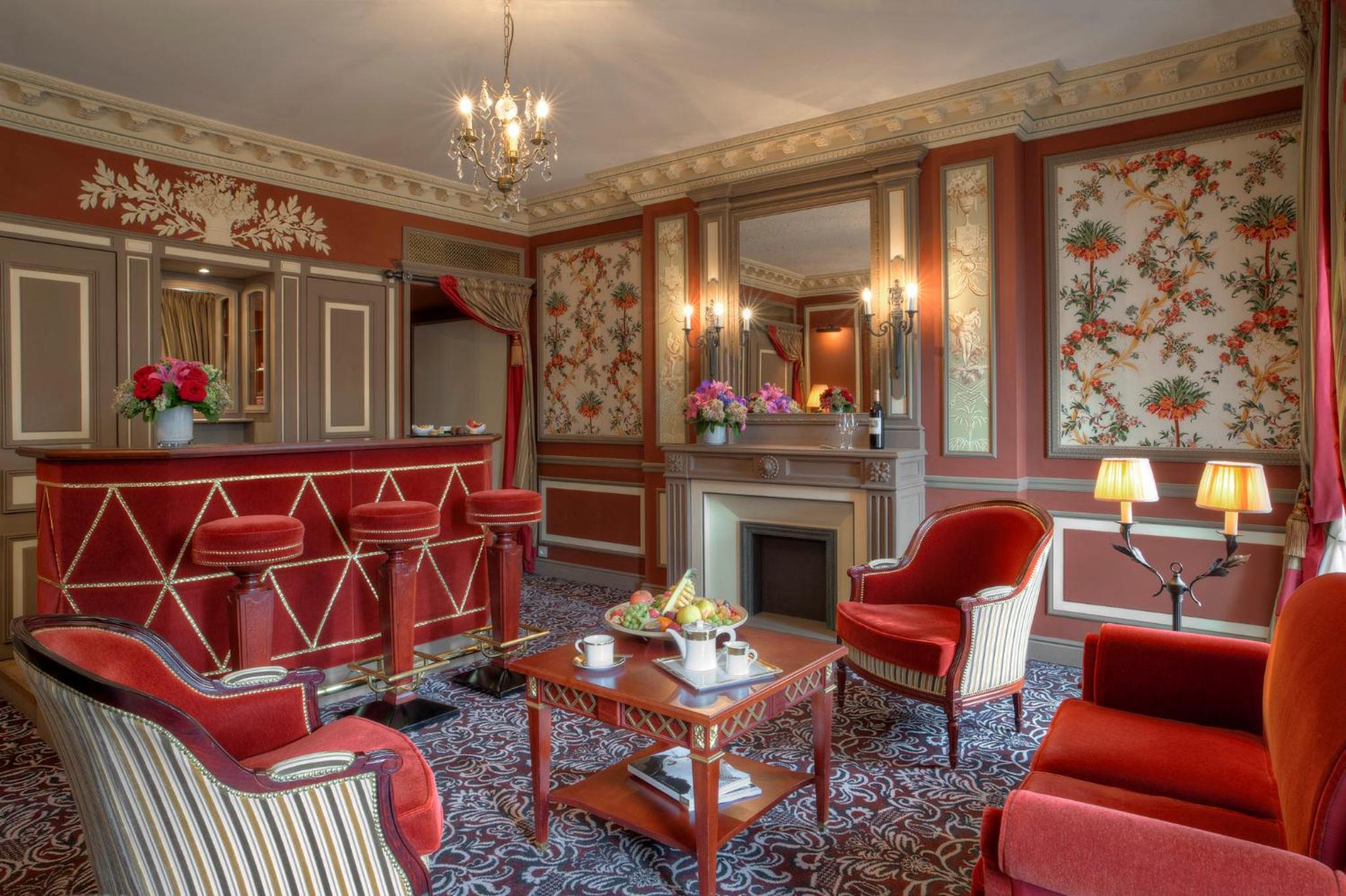 King Suite with Wine Bar - Photo 6