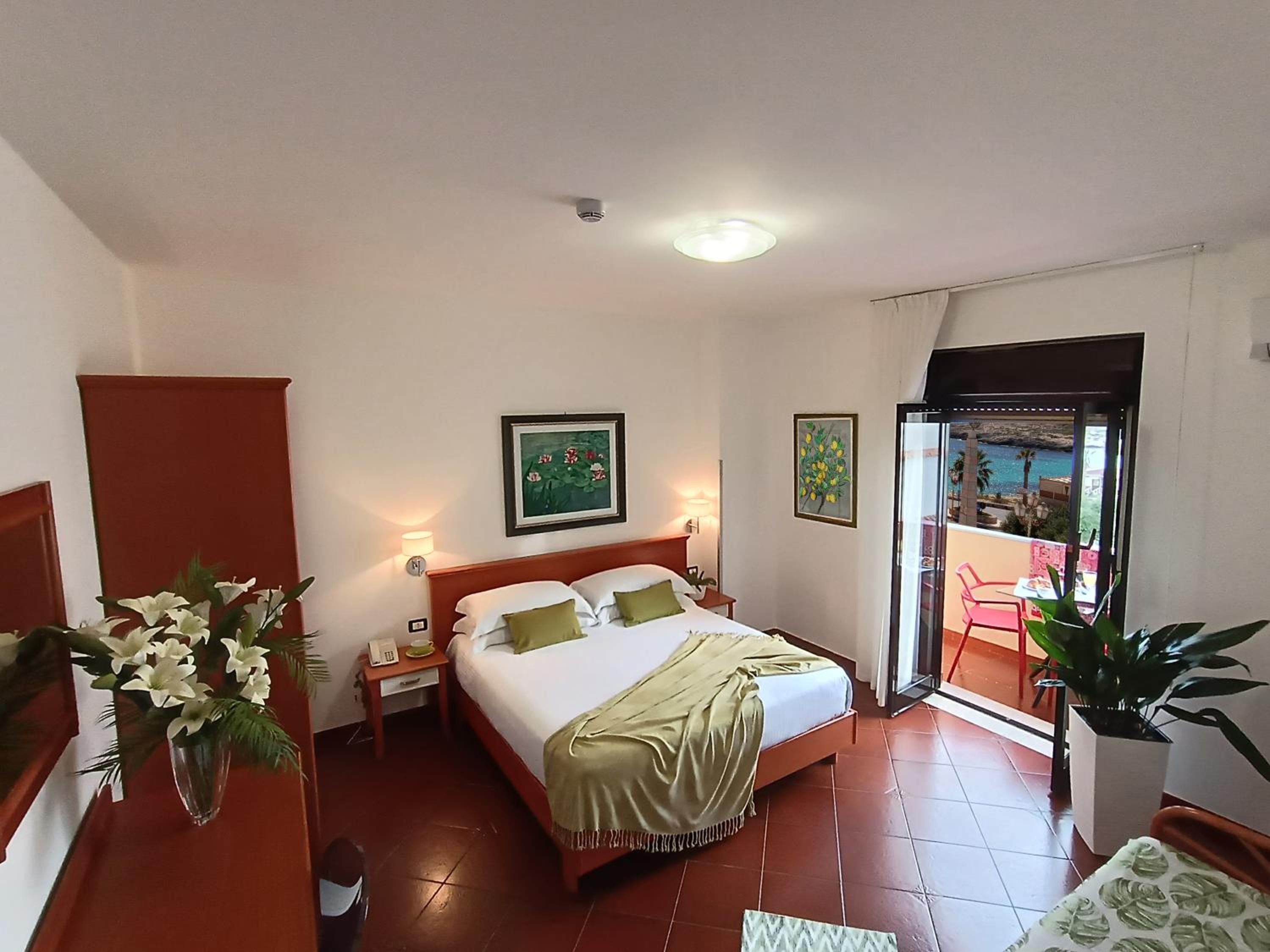 Superior Triple Room with Sea View
