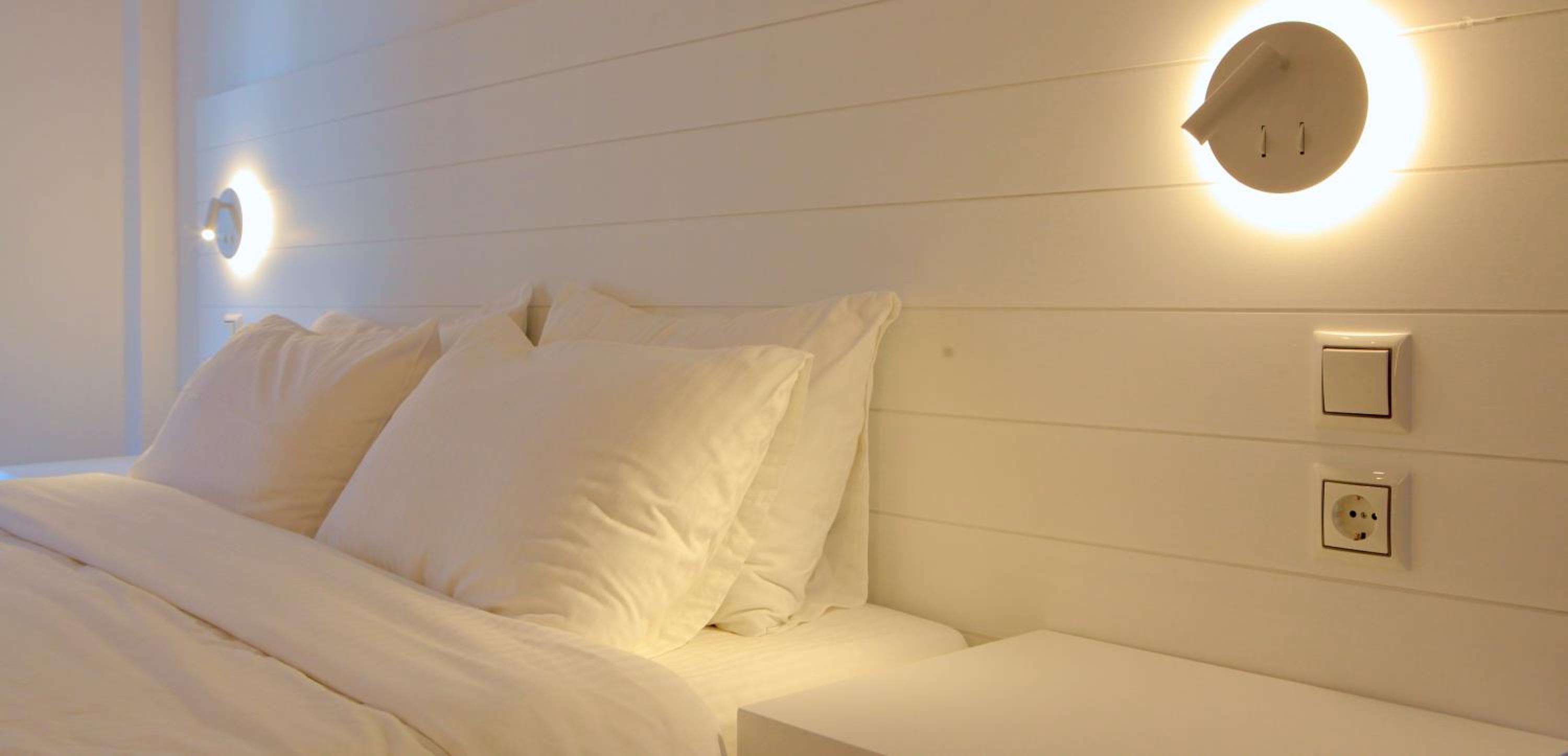 Deluxe Double Room with Balcony and Sea View - Photo 7