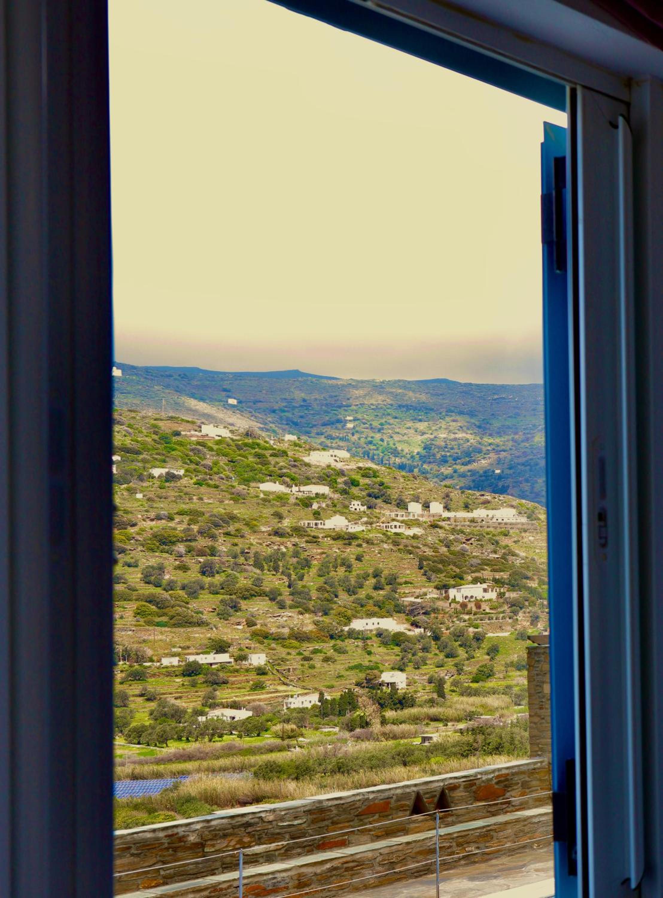 Deluxe Double or Twin Room with Pool View photo 2
