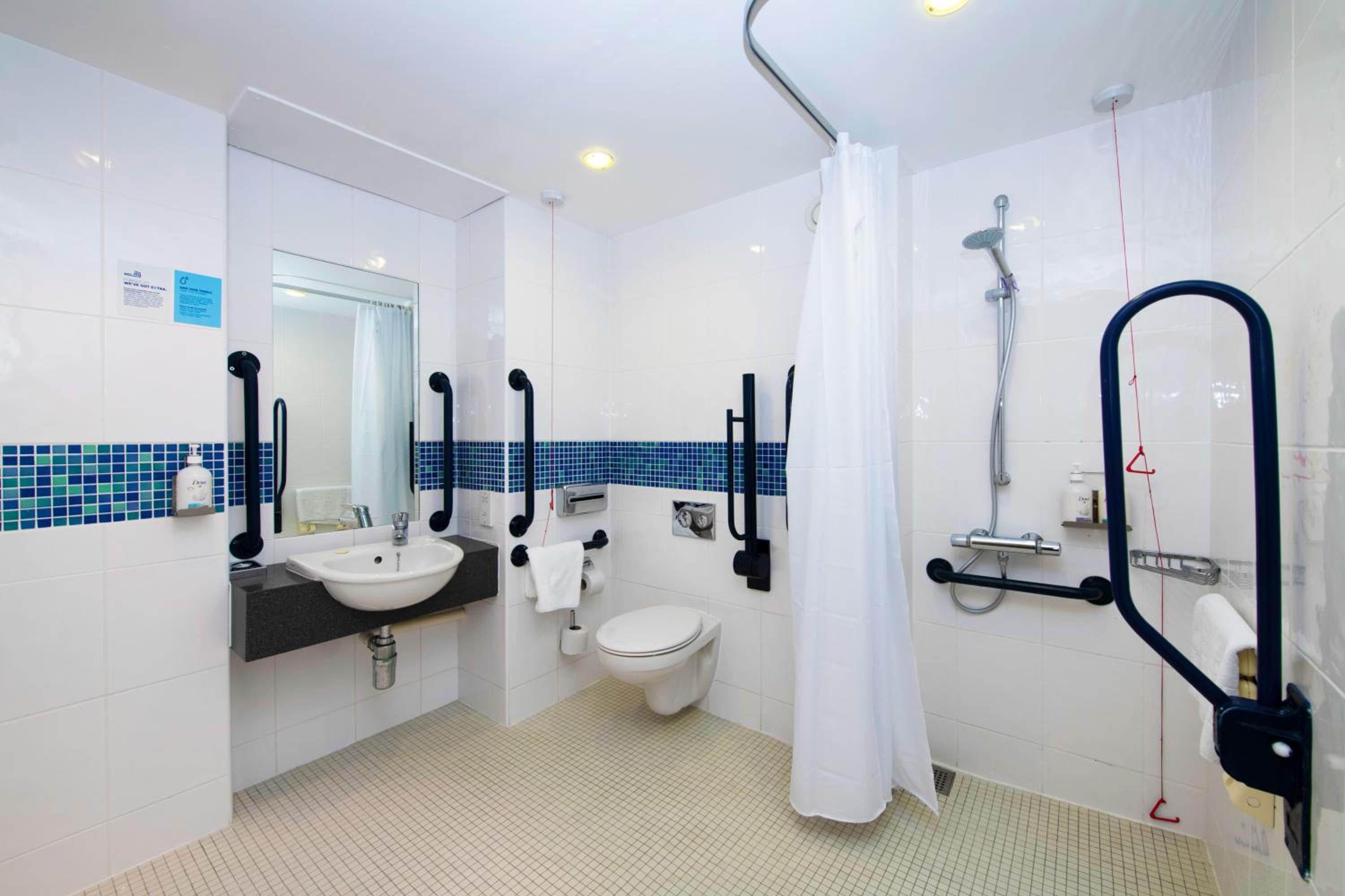 Double Room with Free Hot Breakfast - Accessible - Photo 2