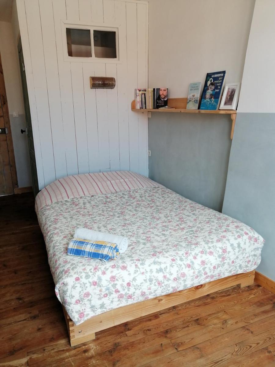 Quadruple Room with Private Bathroom - Photo 1