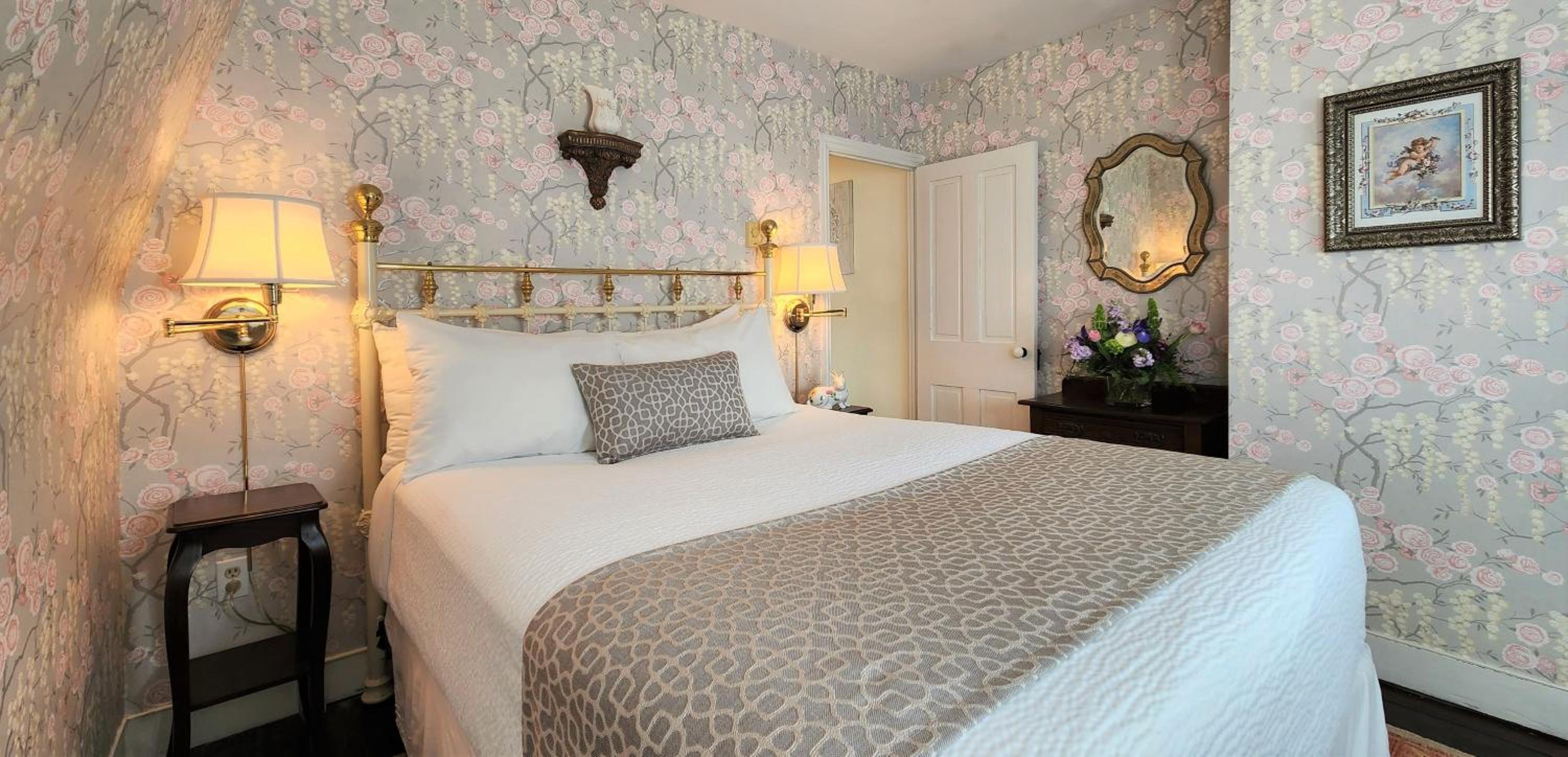 Queen Suite