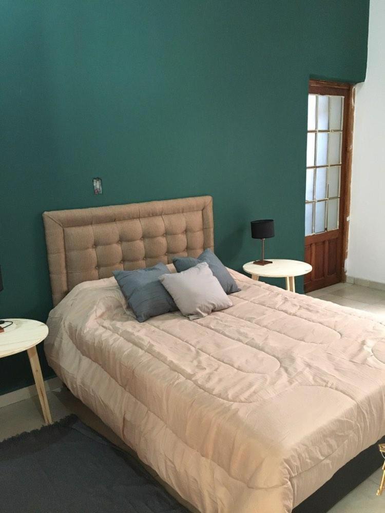 Family Room with Private Bathroom photo 2