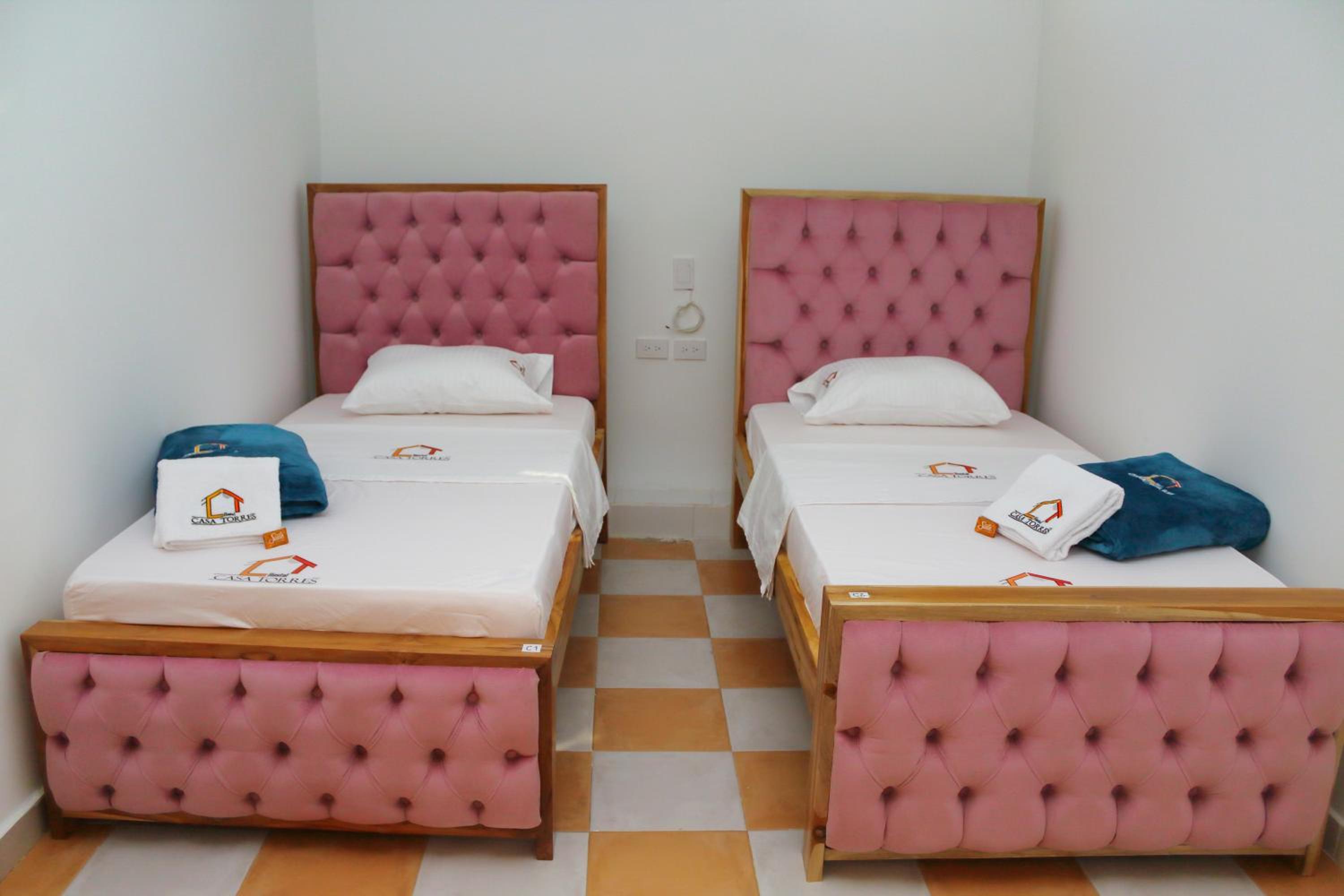 Single Bed in Female Dormitory Room photo 3