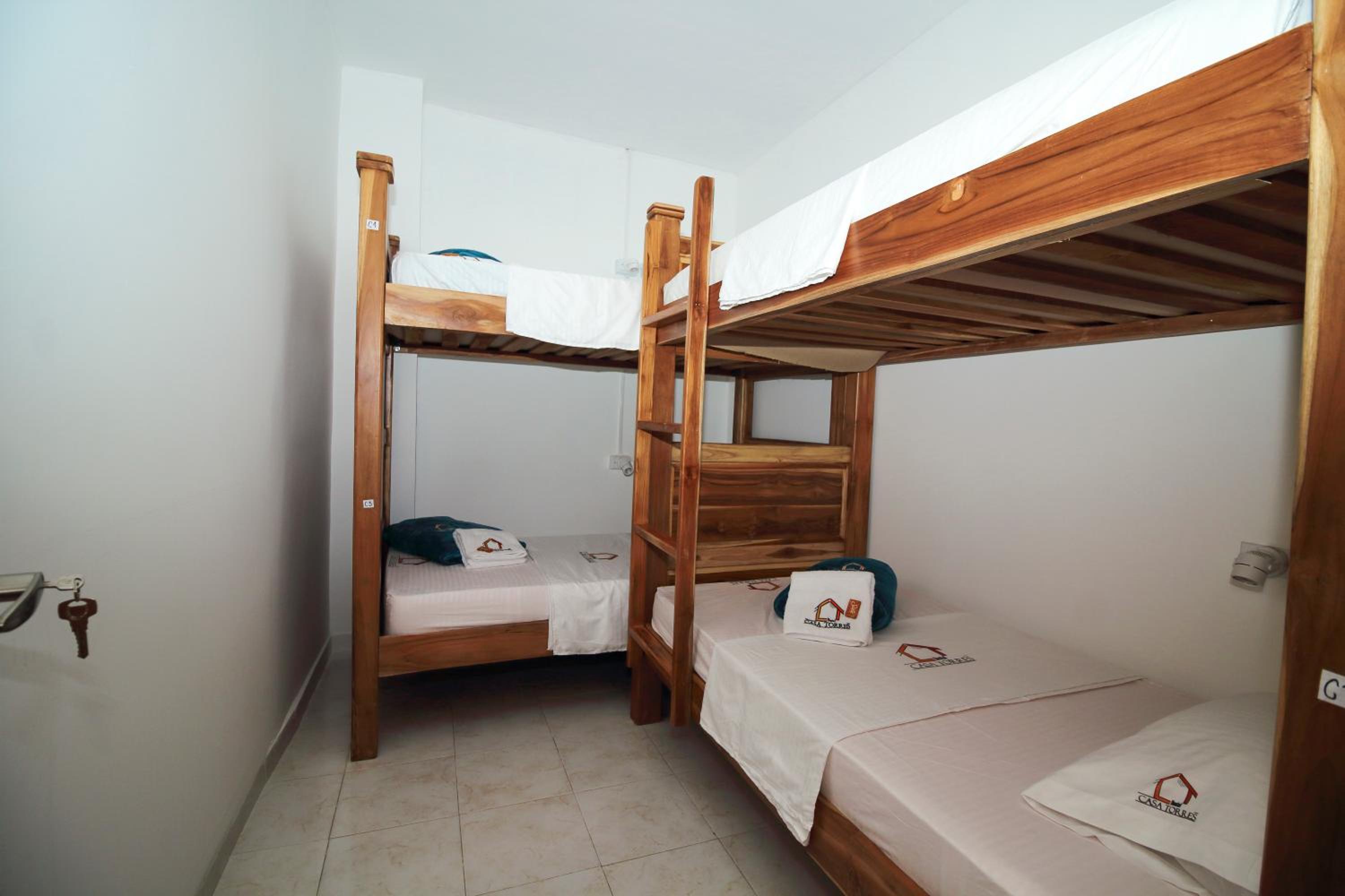 Bed in 4-Bed Mixed Dormitory Room photo 3