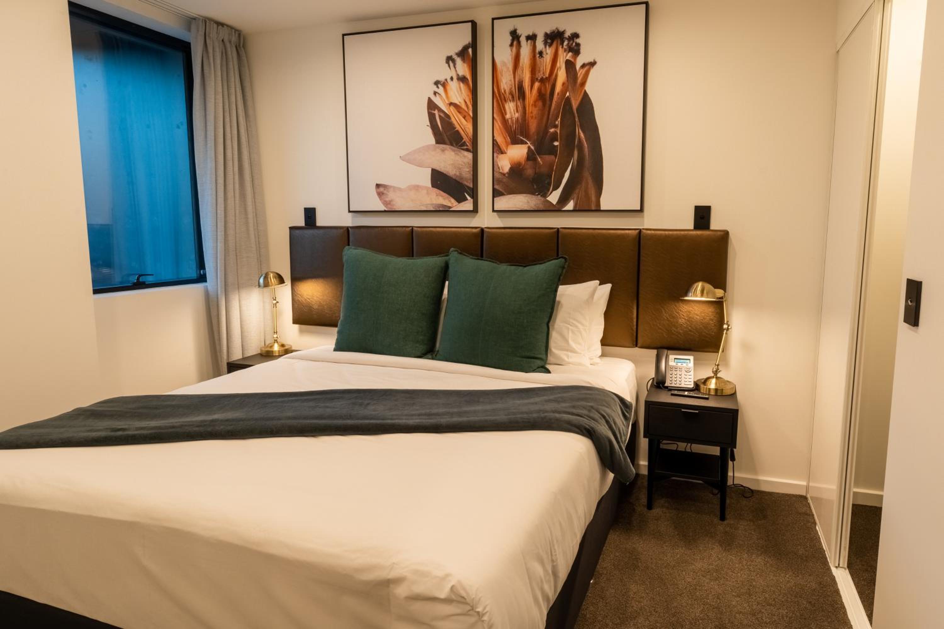 Executive Two-Bedroom Suite - Photo 6