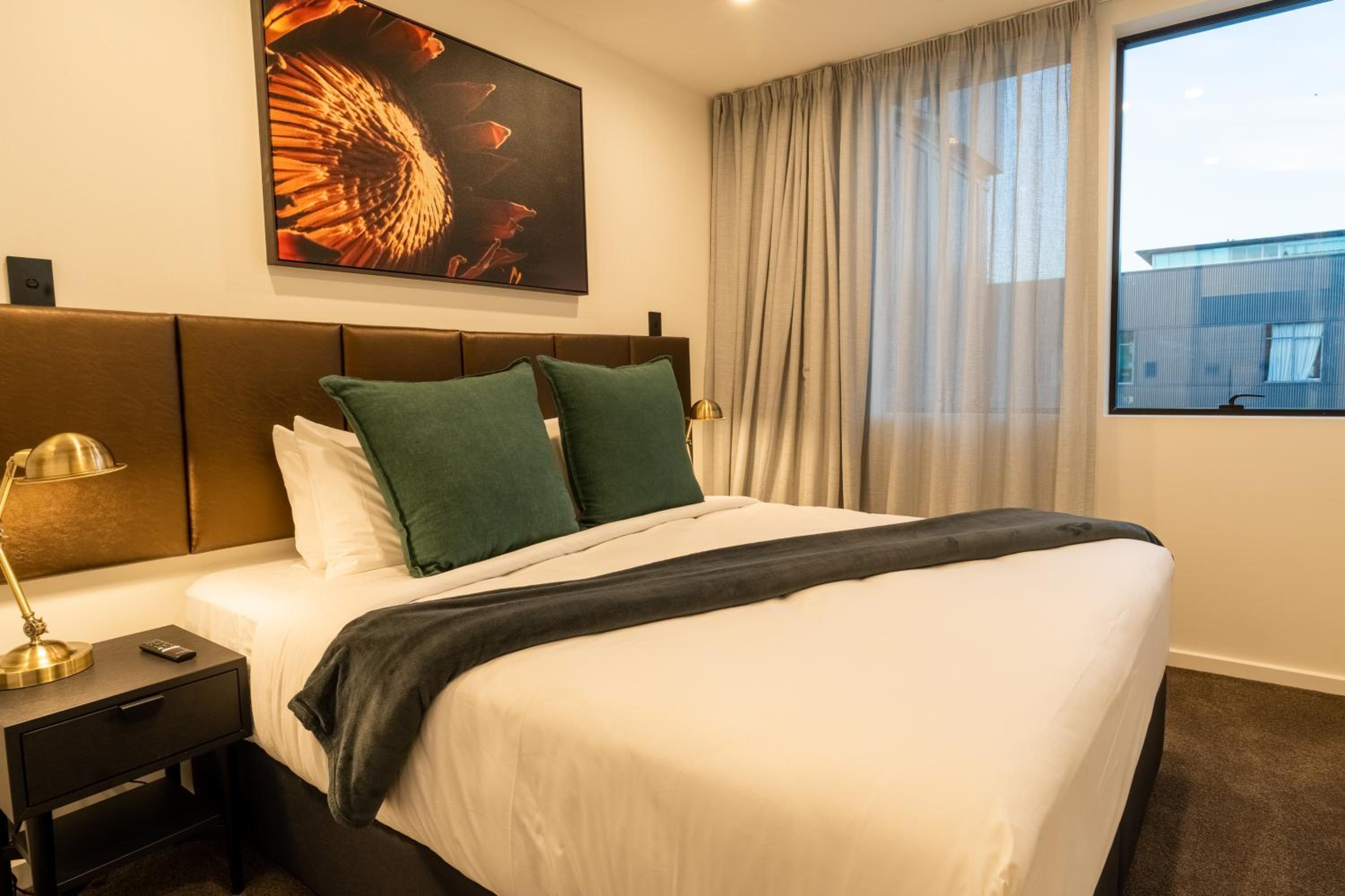 Executive Two-Bedroom Suite - Photo 3