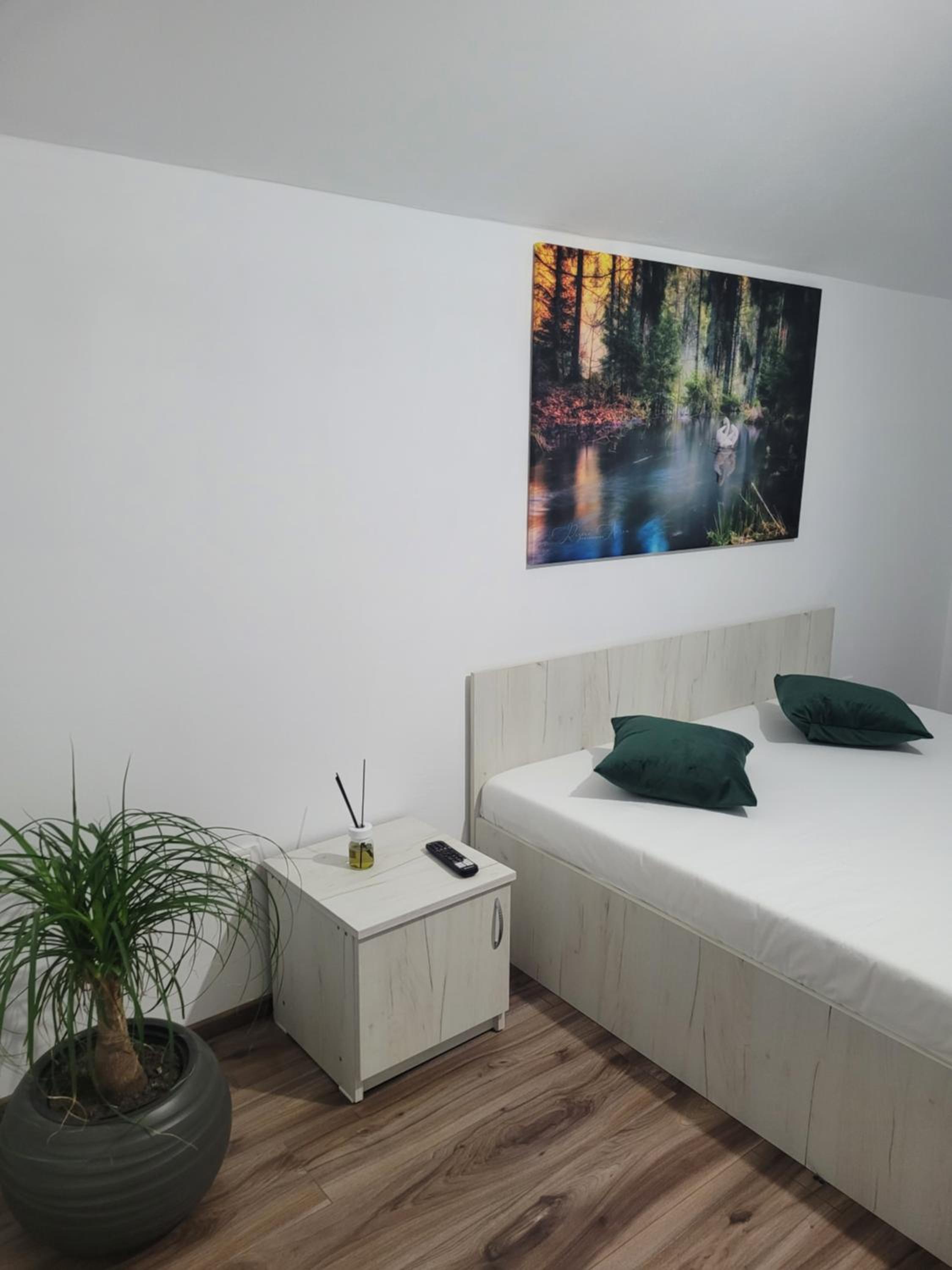 Double Room with Park View - Photo 35
