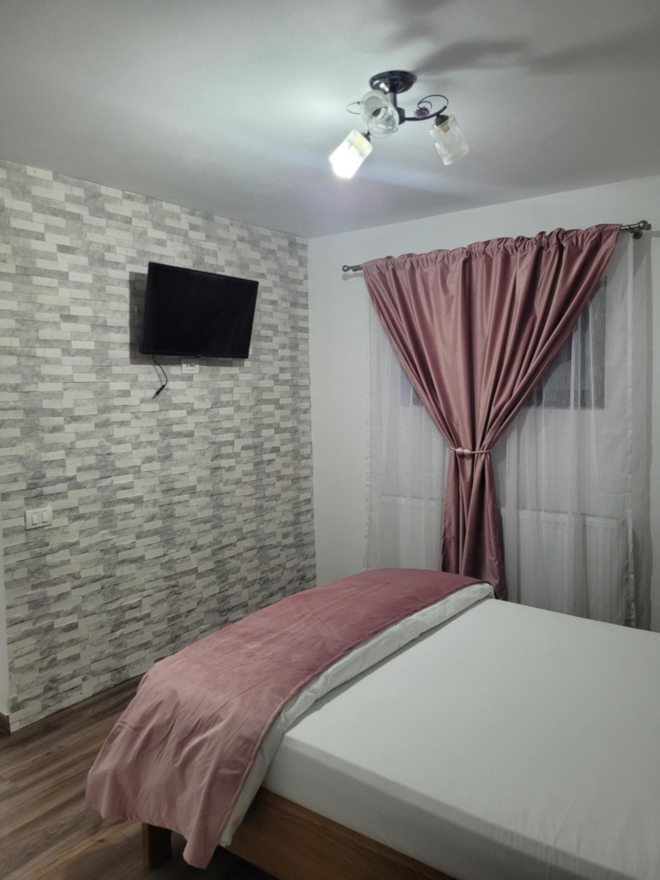 Double Room with Park View - Photo 33