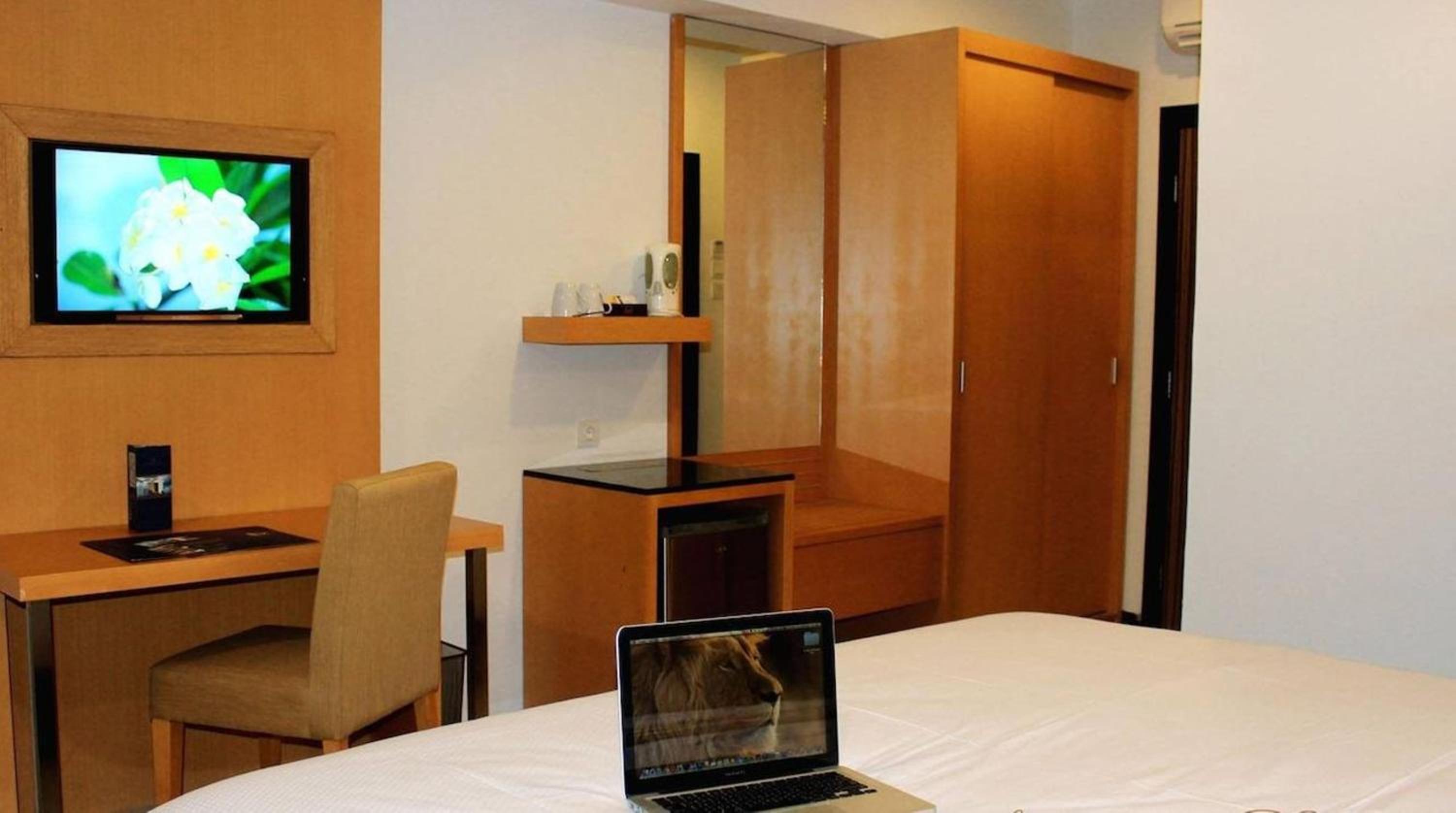 Deluxe Twin Room photo 3