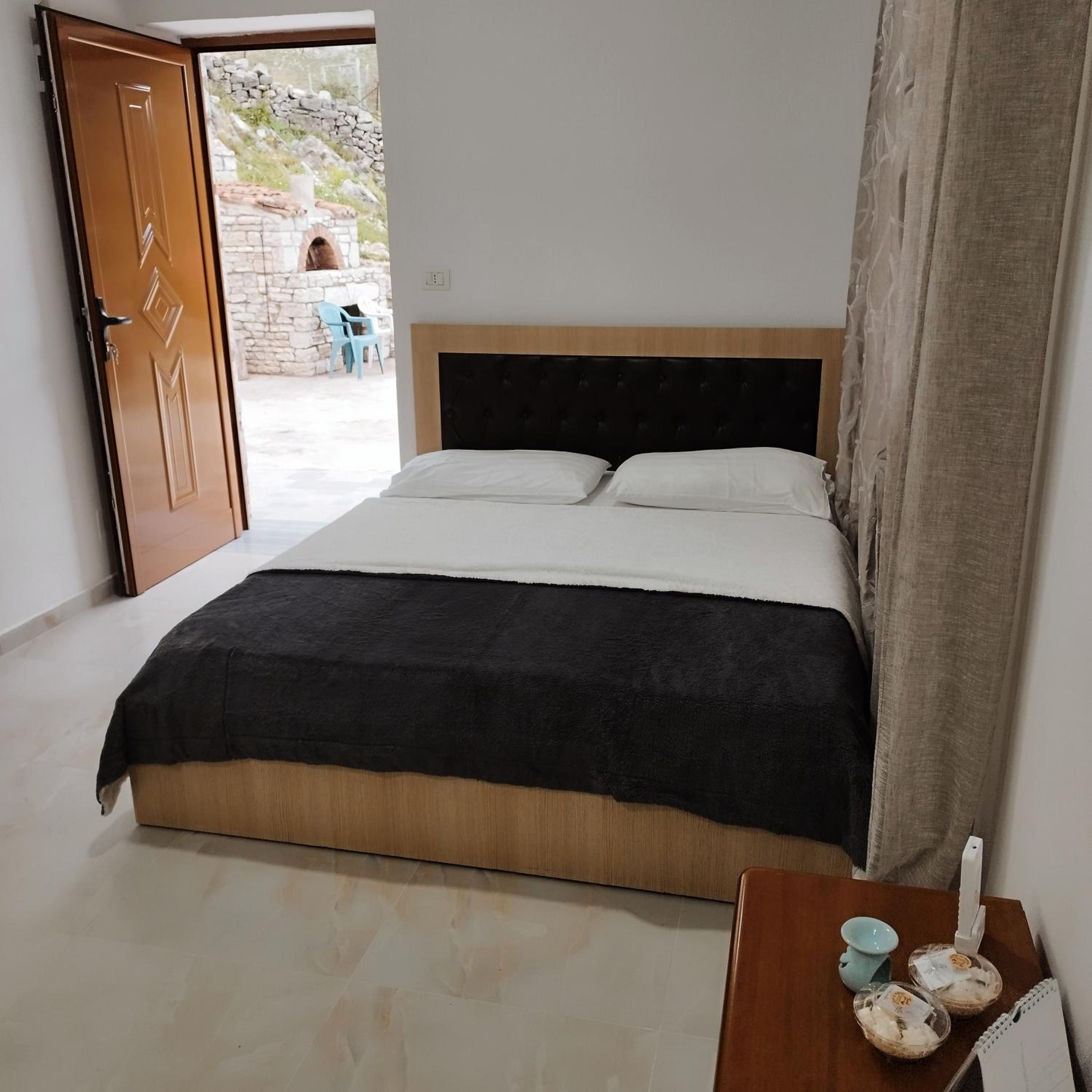 Triple Room with Mountain View photo 2