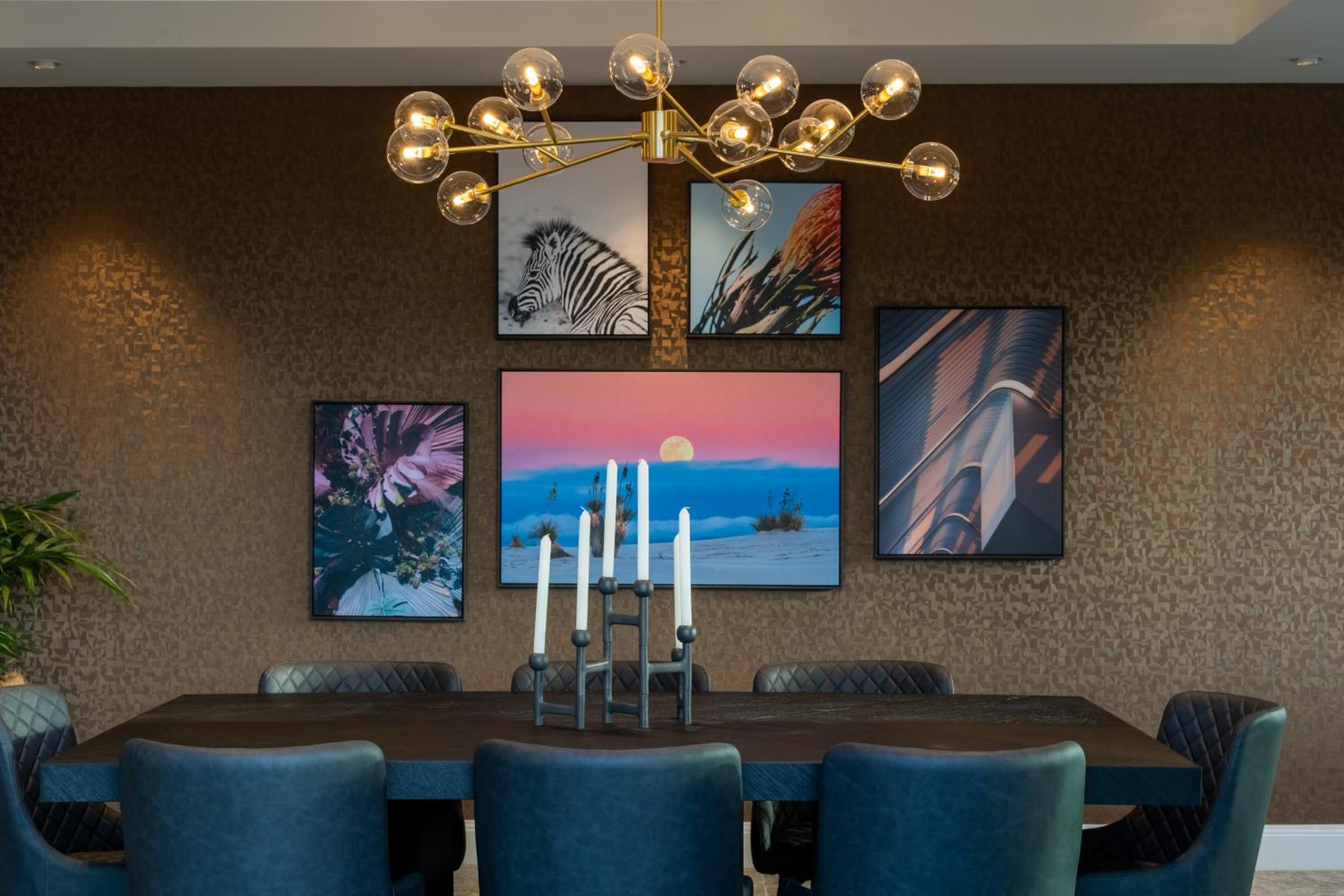 Luxury Penthouse with City View - Photo 16