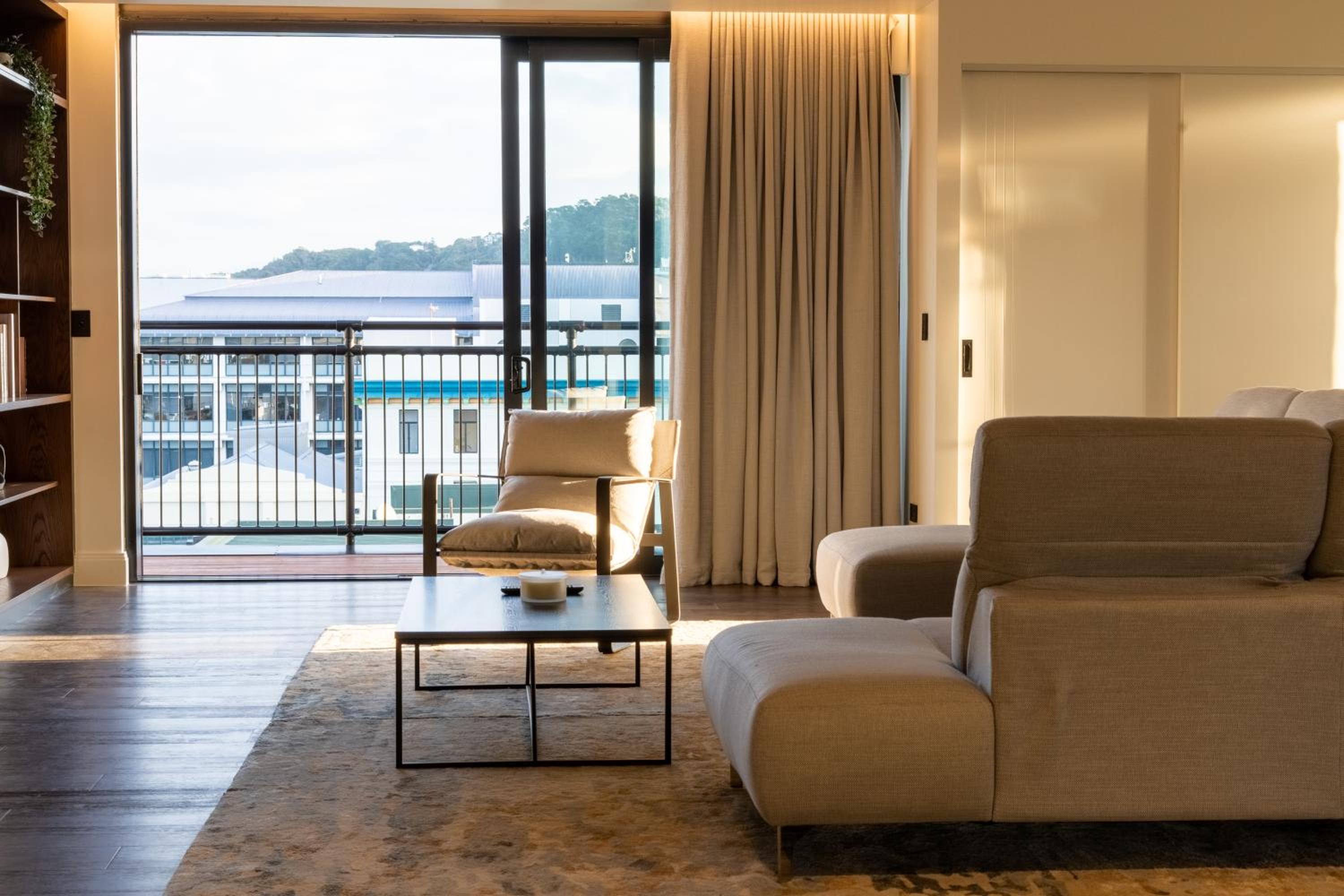 Luxury Penthouse with City View - Photo 1