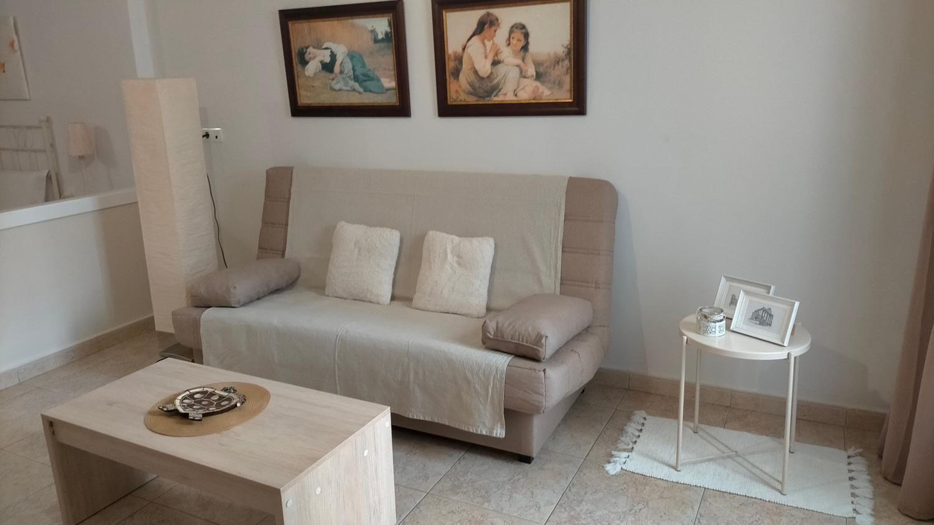 One-Bedroom Apartment - Photo 13