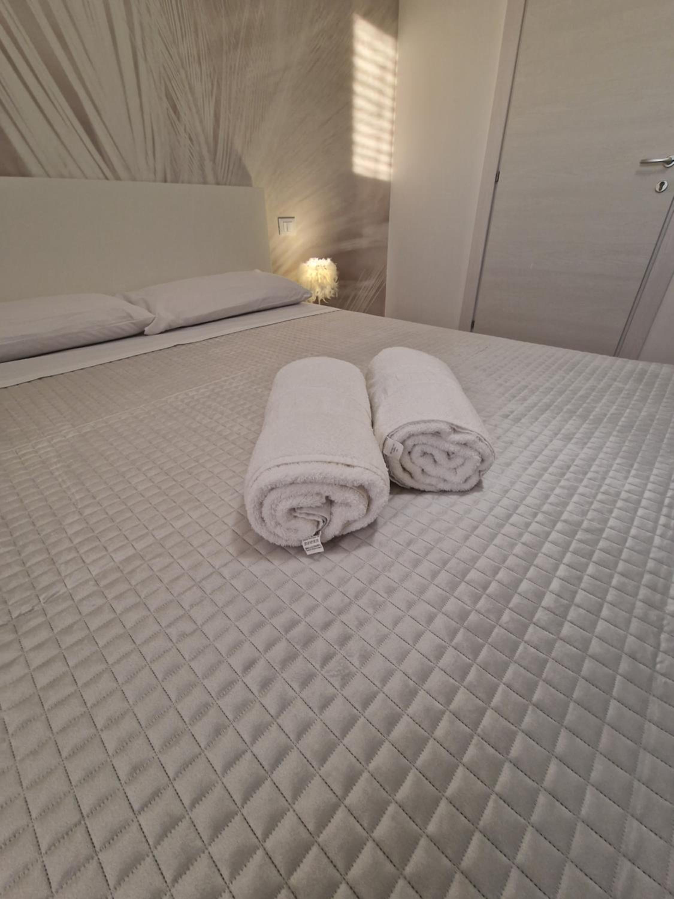 Large Double Room photo 2