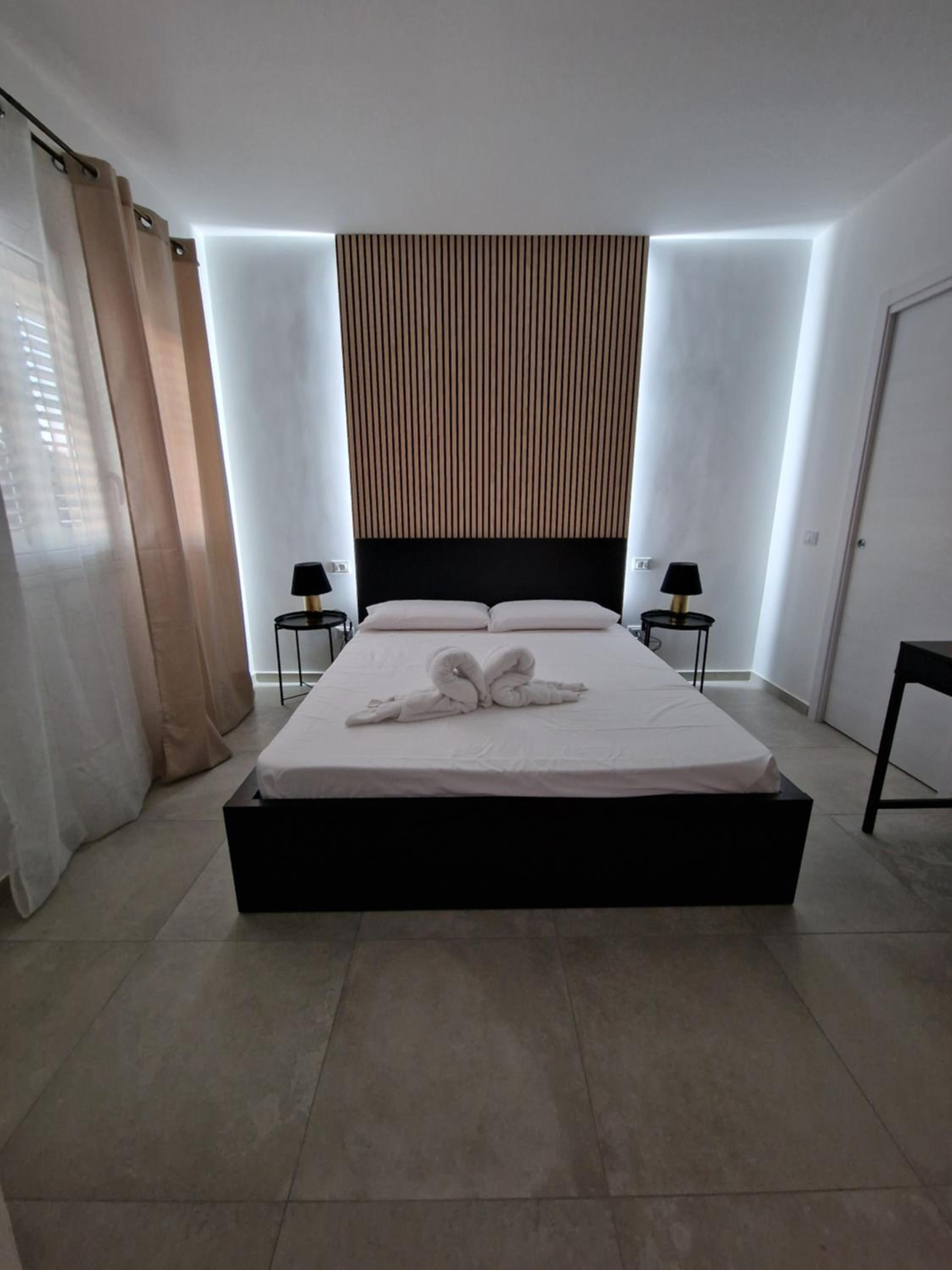 Large Double Room photo 1