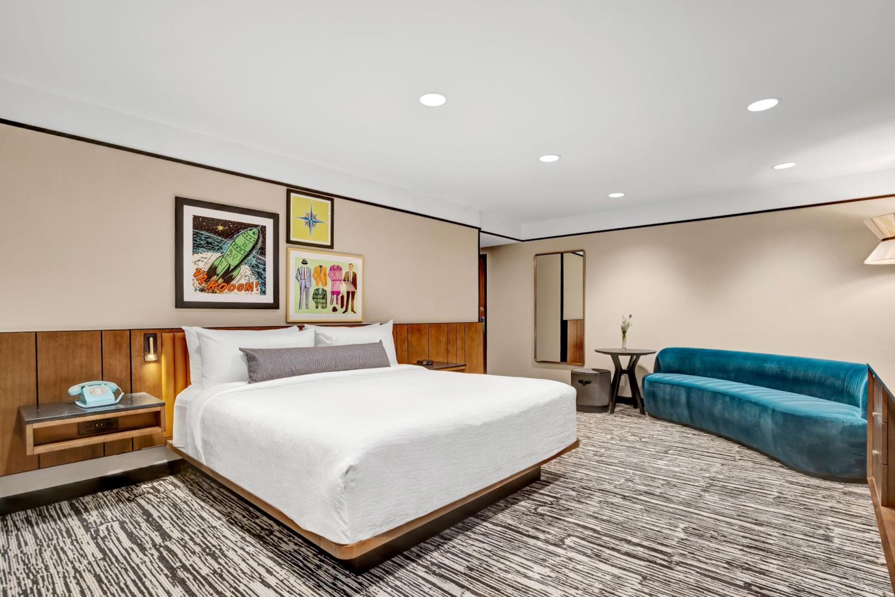One-Bedroom Suite - Photo 1