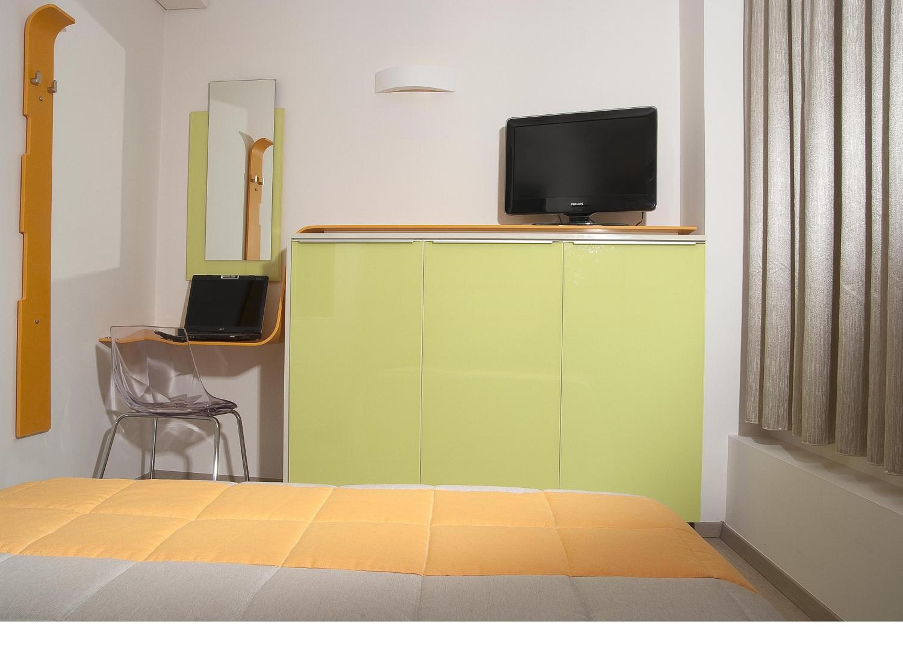 Quarto Duplo Econômico Pequeno