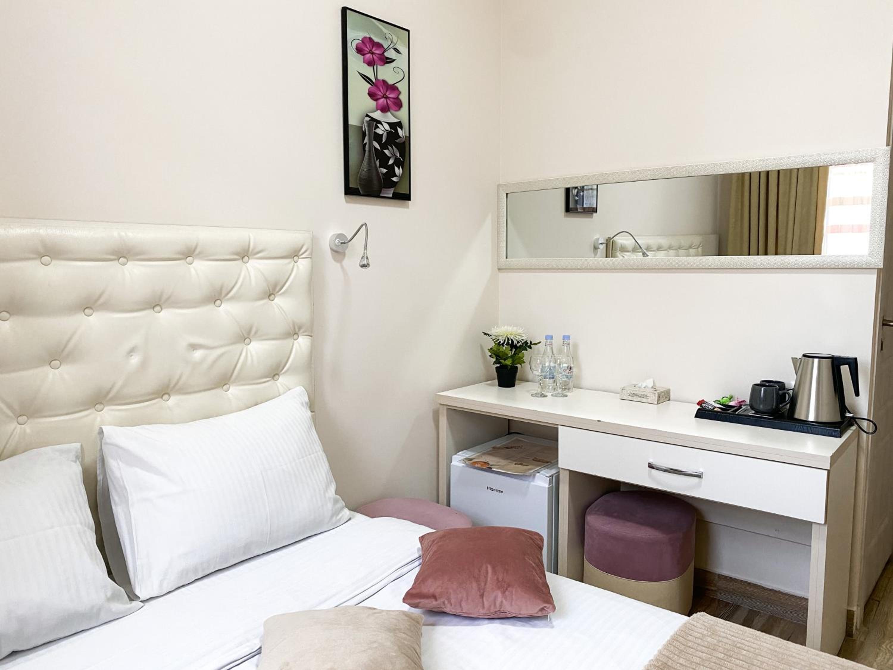 Standard Double Room photo 2