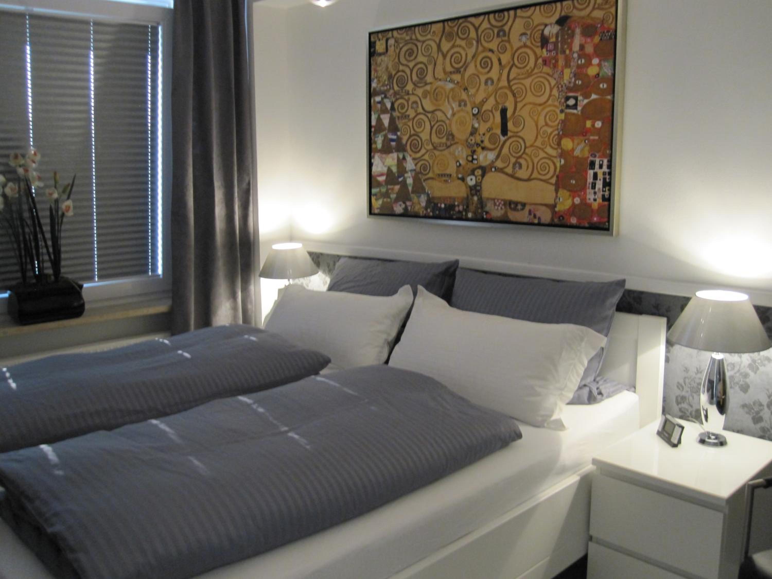 Apartment with Balcony photo 1