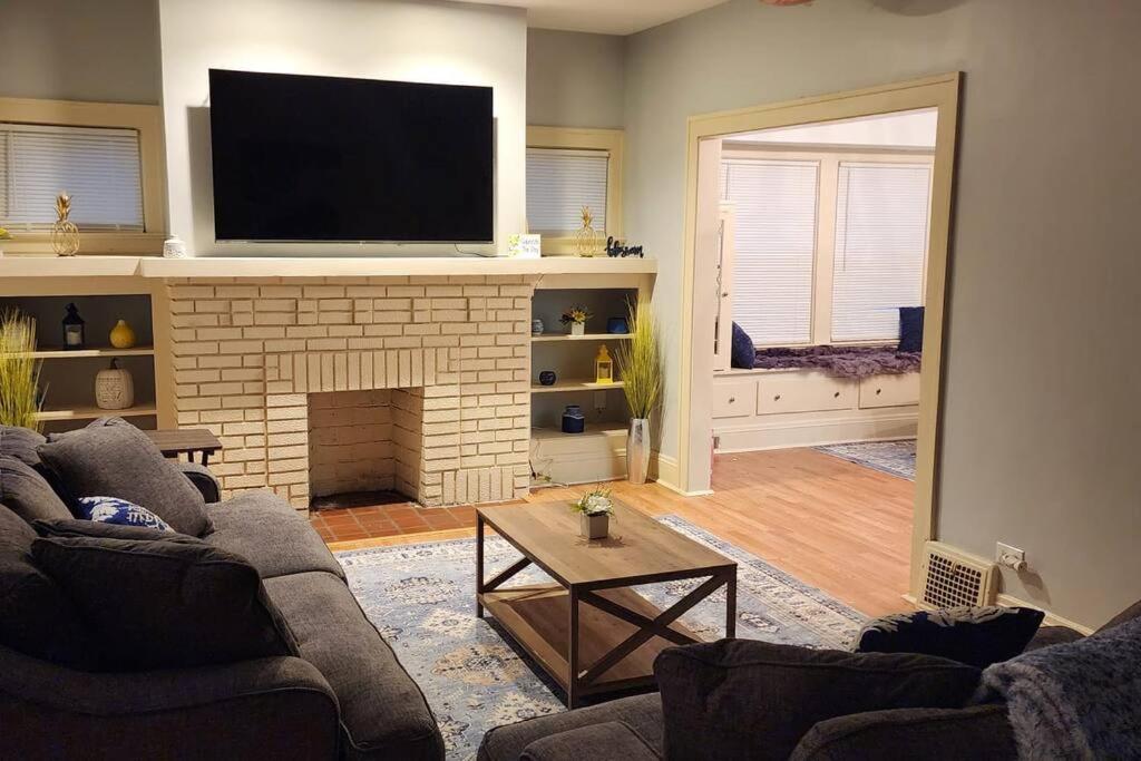 Three-Bedroom House photo 1