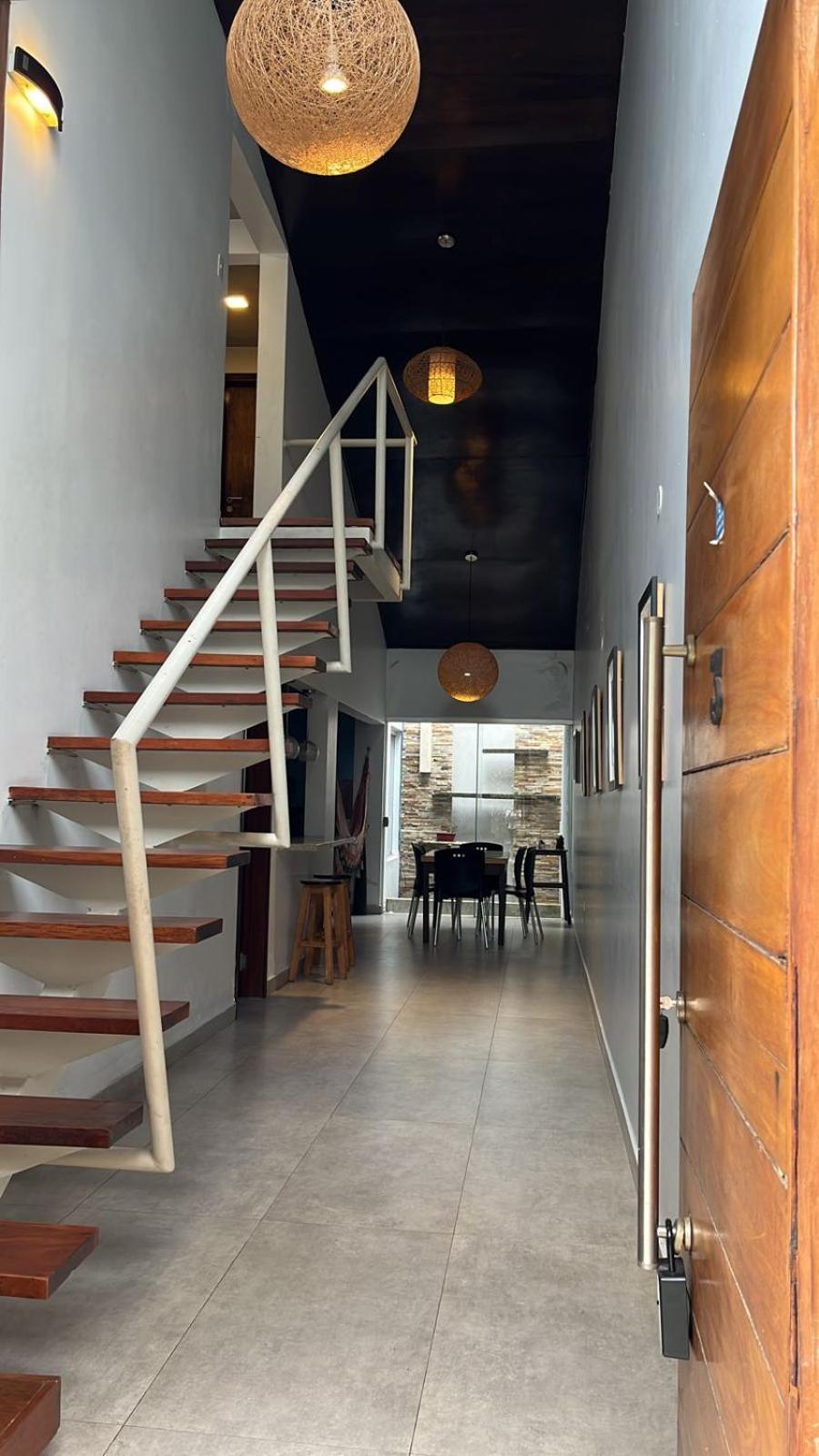 Apartment - Split Level photo 1