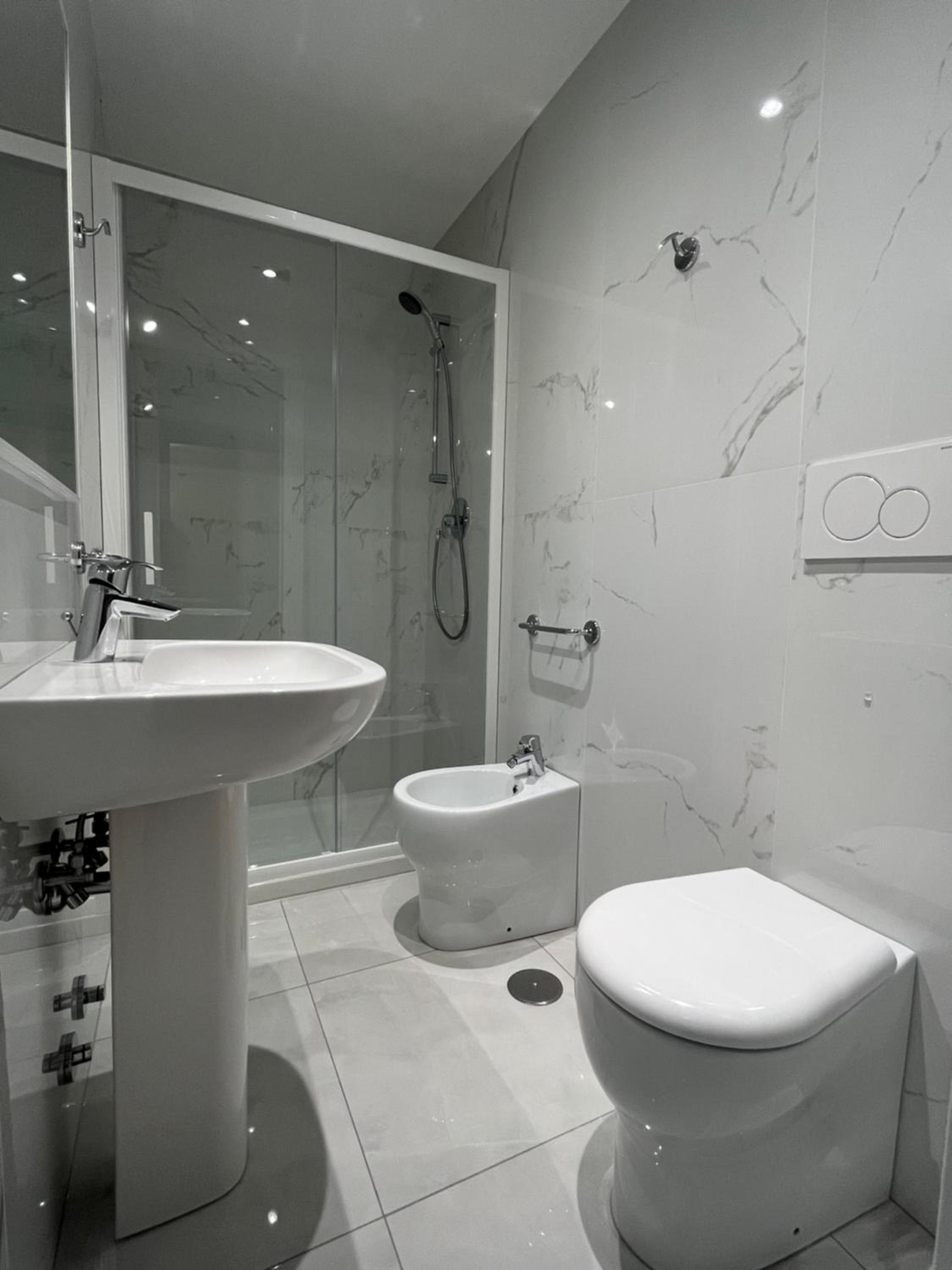 Triple Room with Private Bathroom photo 2