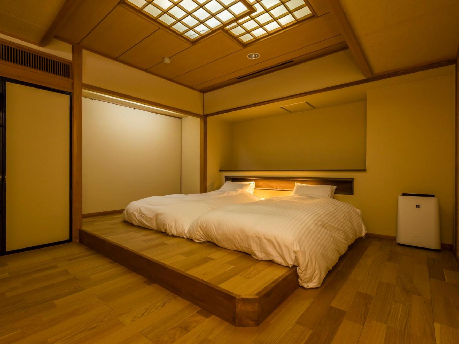 Suite with Spa Bath - Photo 1