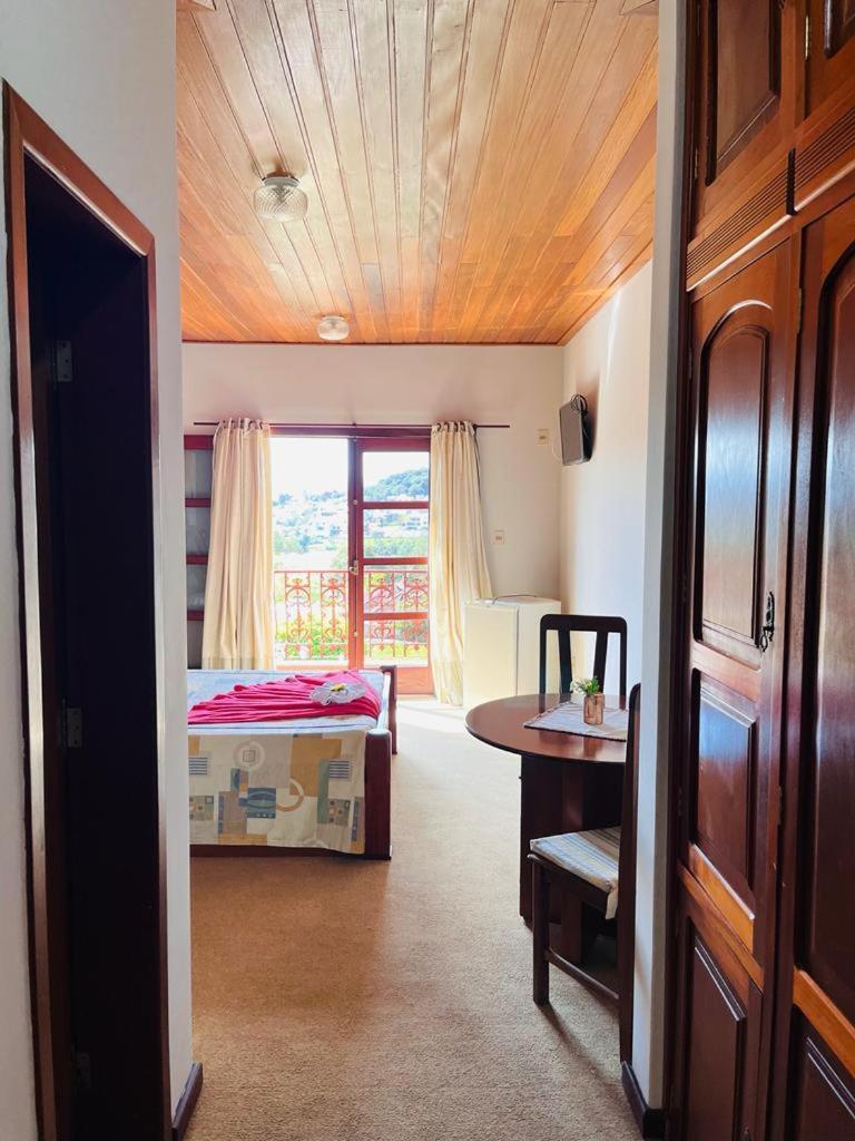 Suite with Balcony photo 2