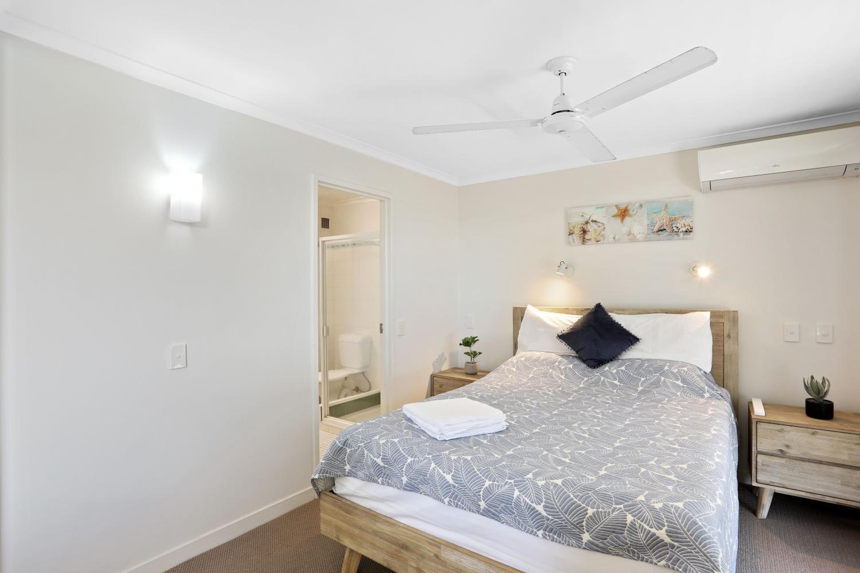 Studio Apartment with Sea View photo 2