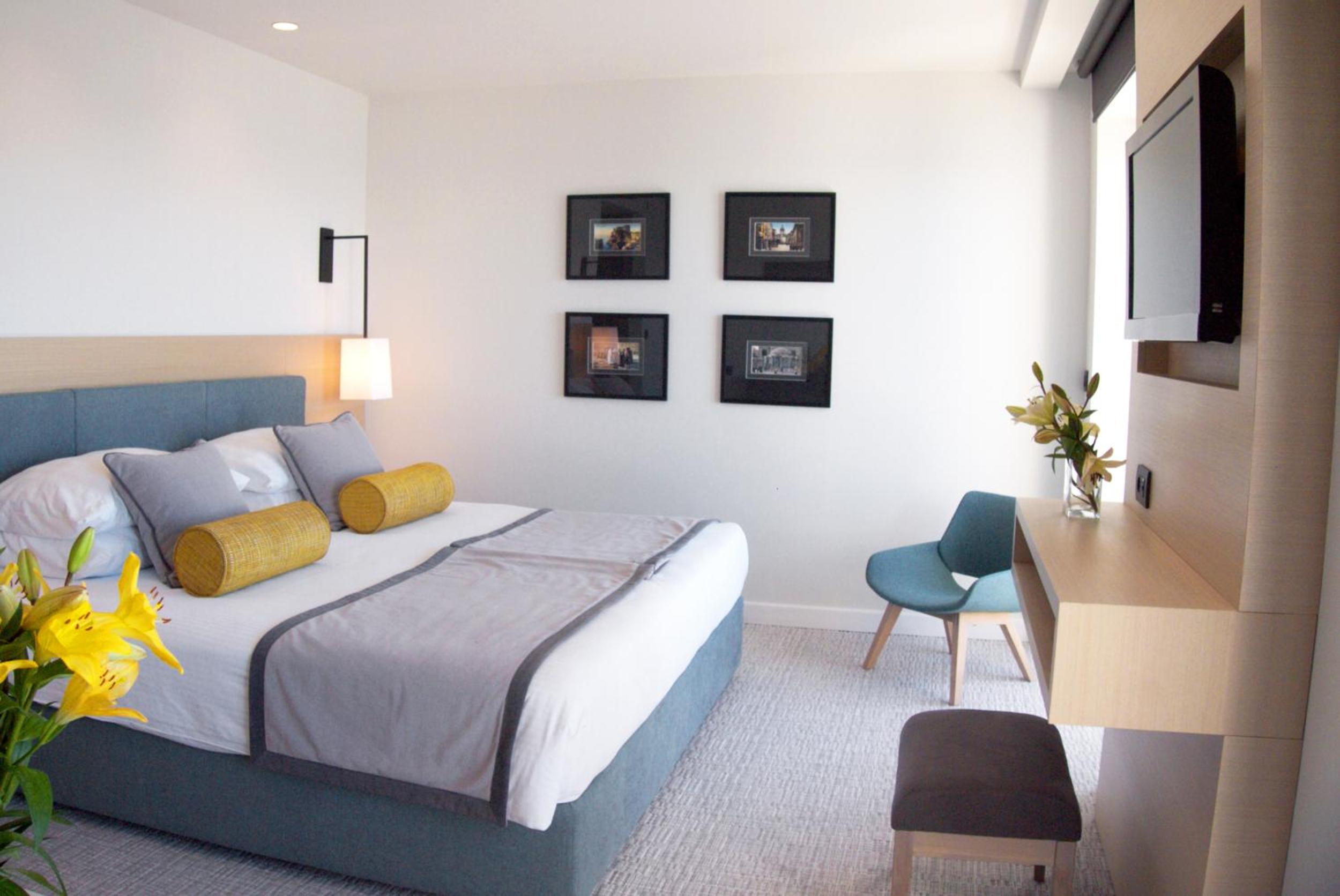 Junior Suite with Sea View and Balcony