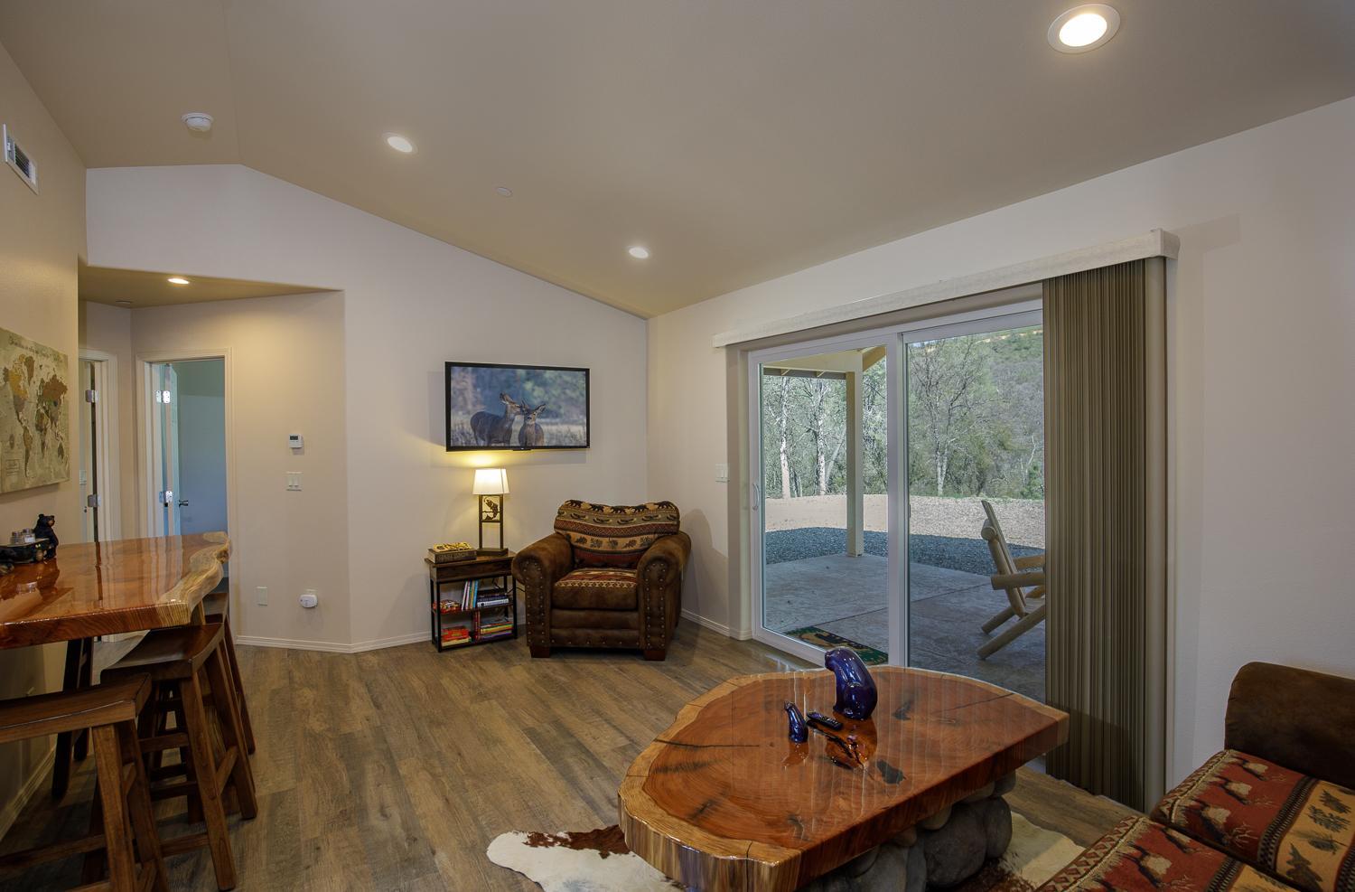 Two-Bedroom House photo 3