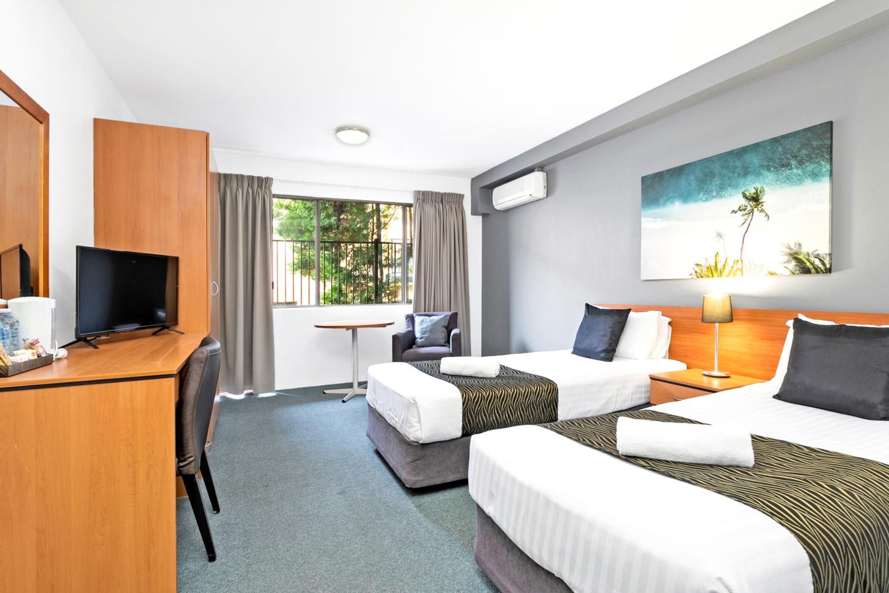 Standard Twin Single Room